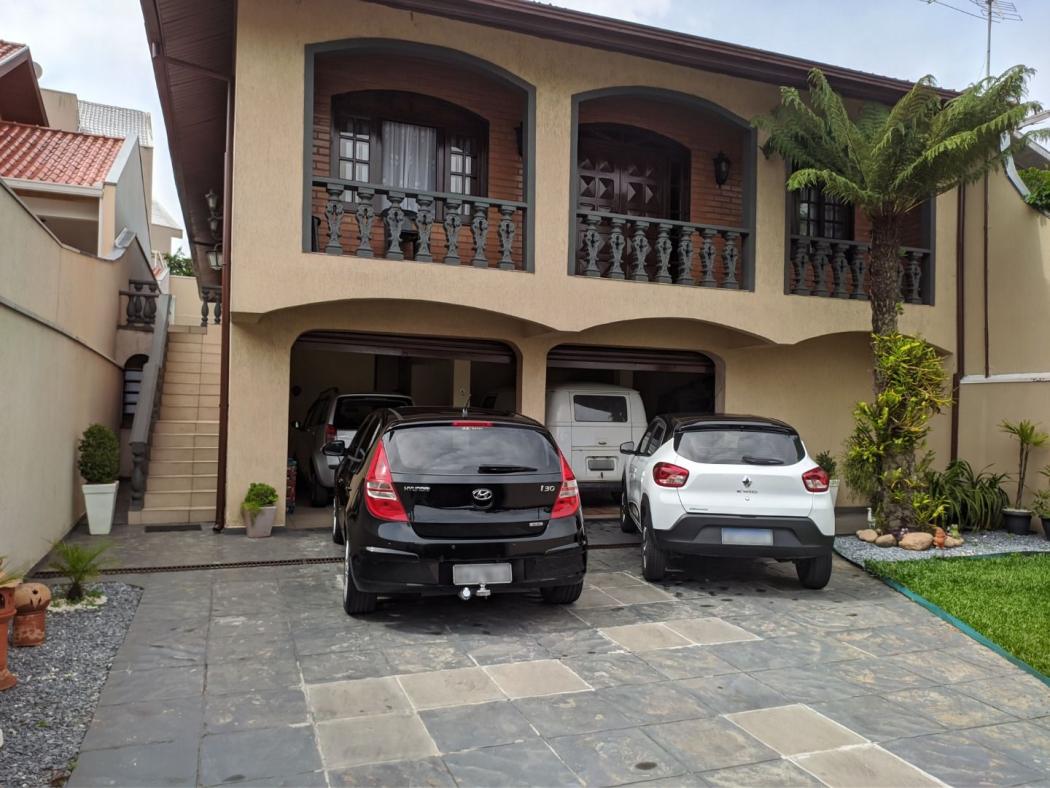 Sobrado com 3 dormitórios à venda, 238 m² por R$ 1.100.000,00 - Barreirinha - Curitiba/PR