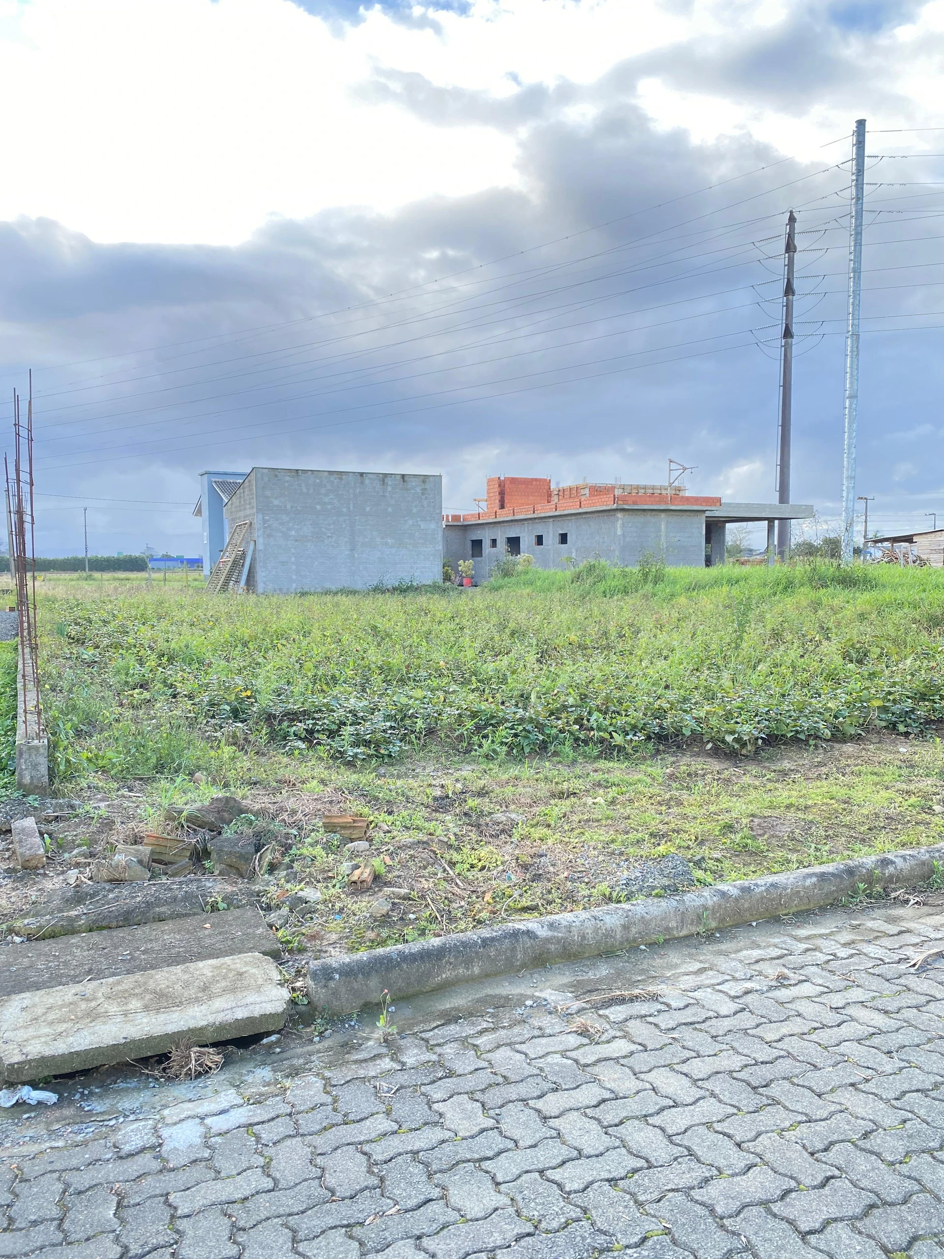TERRENO À VENDA -  LOTEAMENTO PARQUE RESIDENCIAL ANTÔNIO HORR
