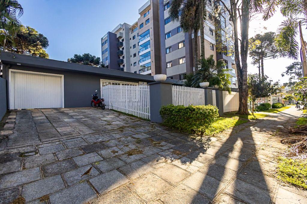 Casa com 4 dormitórios à venda, 600 m² por R$ 3.990.000,00 - Bacacheri - Curitiba/PR