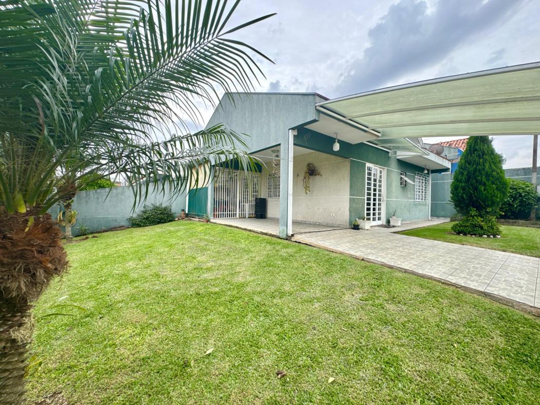 CASA DE ESQUINA TÉRREA AVERBADA PRÓXIMO A NICOLA PELLANDA.