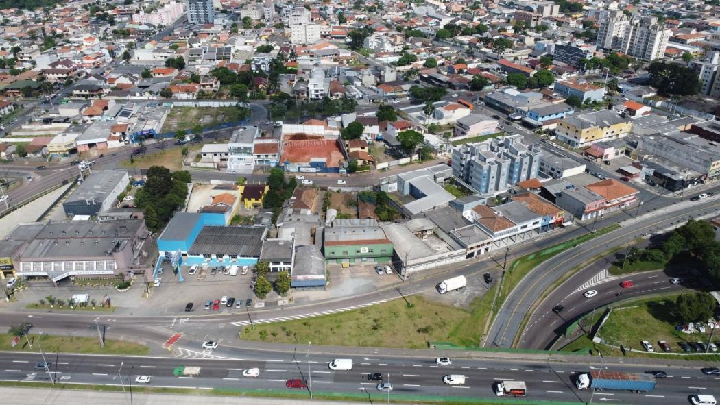 Terreno à venda, há 1 quadra da Av. Avenida Winston Churchill