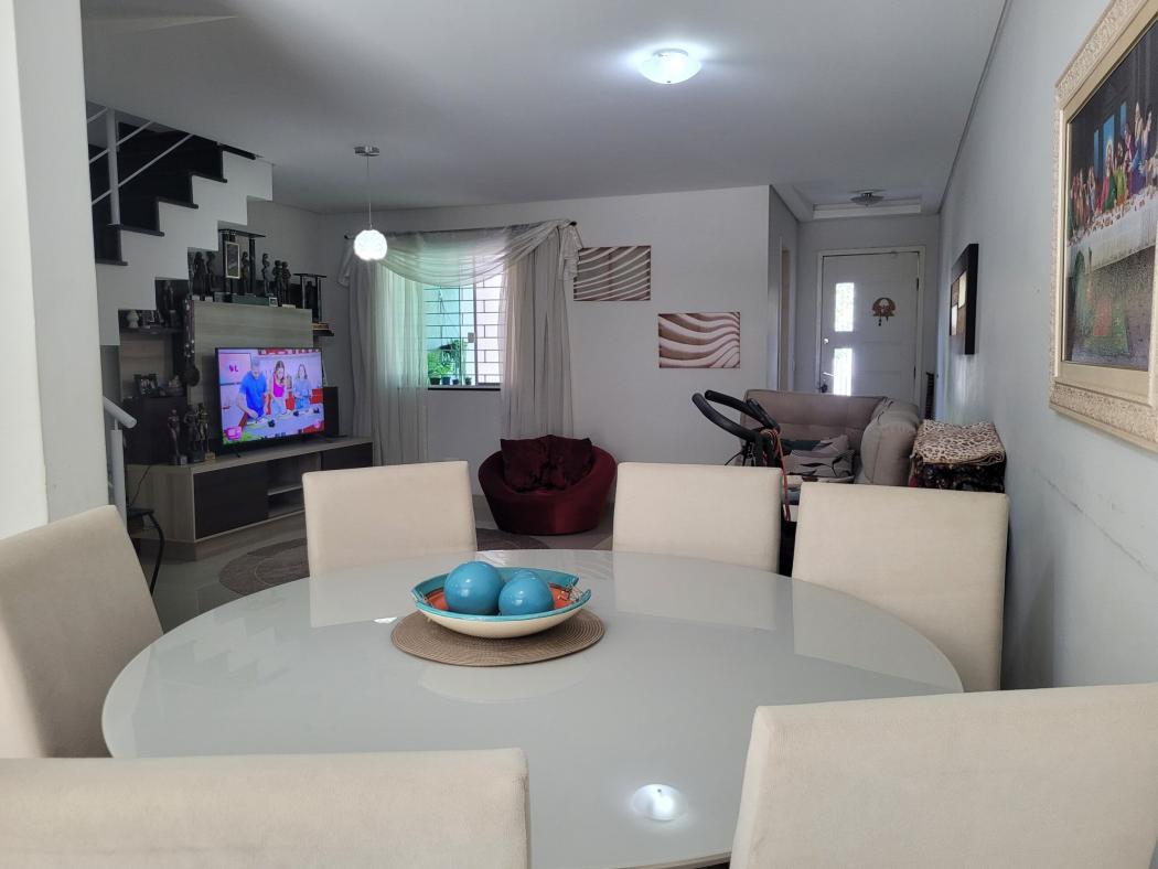 SOBRADO com 3 dormitórios à venda com 143.34m² por R$ 695.000,00 no bairro Boqueirão - CURITIBA / PR