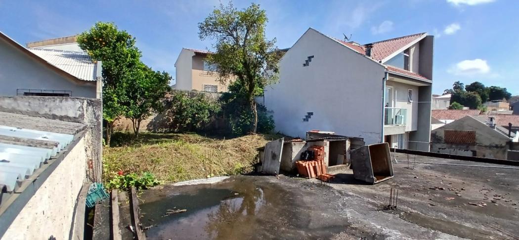 Casa Térrea para Venda em Curitiba, Santa Cândida, 2 dormitórios