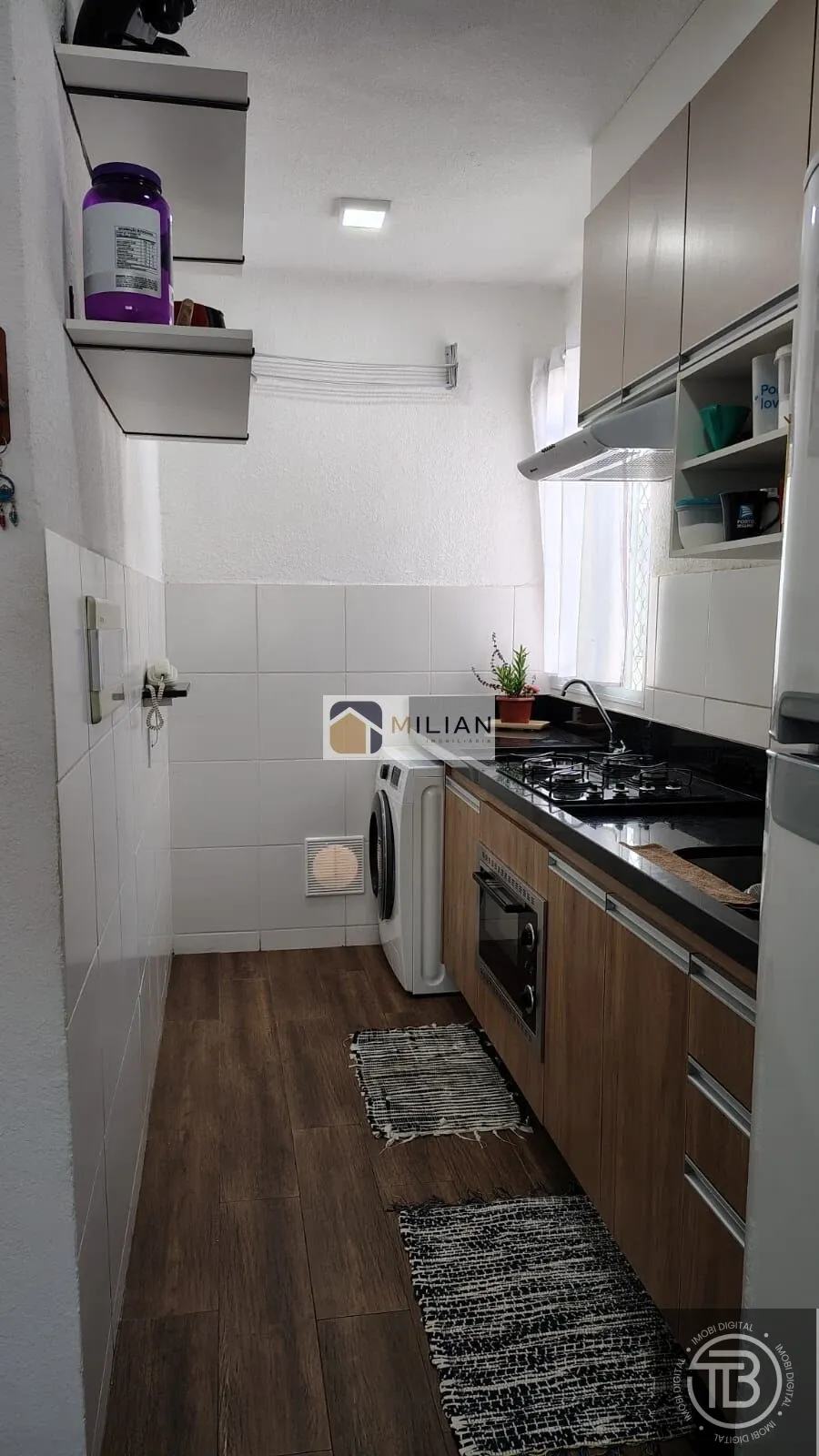 APARTAMENTO NA ESTARADA SANTA MONICA  COM COZINHA PLANEJADA 