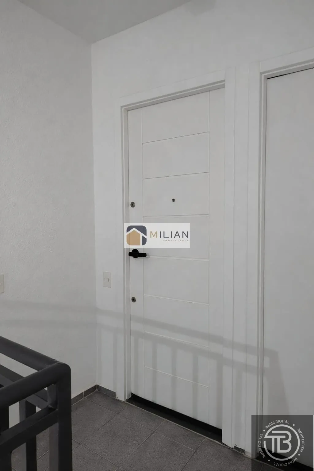 APARTAMENTO NA ESTARADA SANTA MONICA  COM COZINHA PLANEJADA 