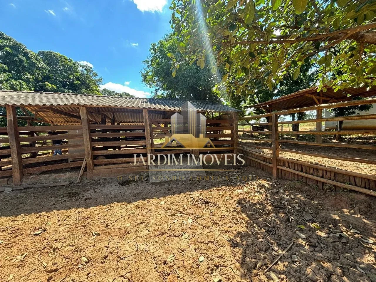  FAZENDA À VENDA — CURIMATAÍ / ARRAIAL — BUENÓPOLIS–MG 