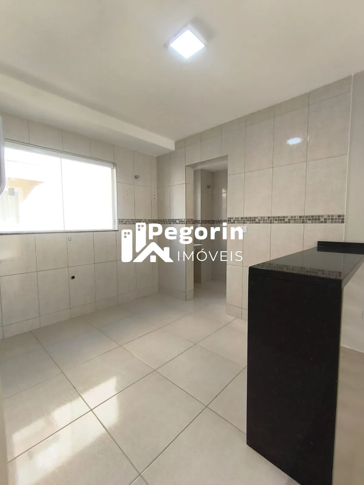 Apartamento 02 quartos colombo