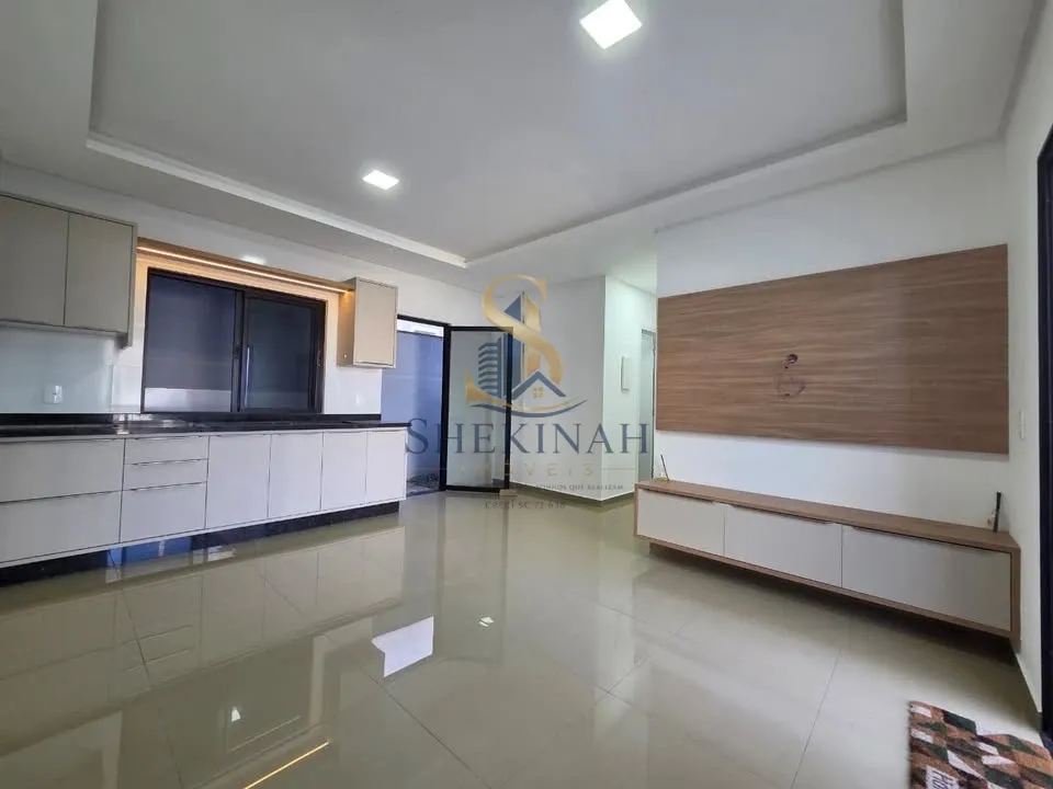 CASA SEMI MOBILIADA 