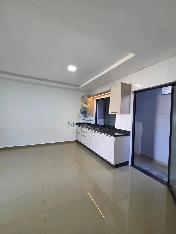 CASA SEMI MOBILIADA 