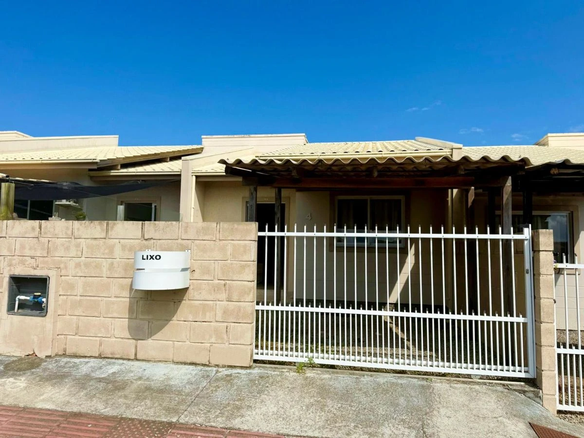 Casa próxima à Lagoa de Imaruí - Residencial Milano II - Roça Grande - Imbituba SC