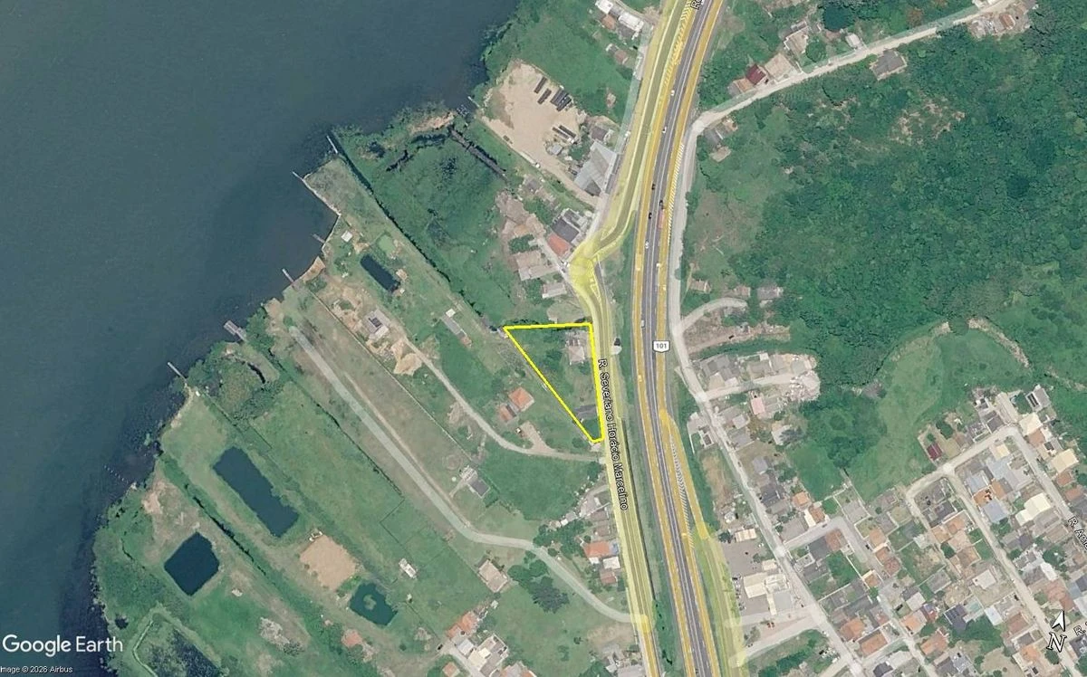 Terreno próximo à Lagoa de Imaruí - Porto da Vila - Imbituba SC