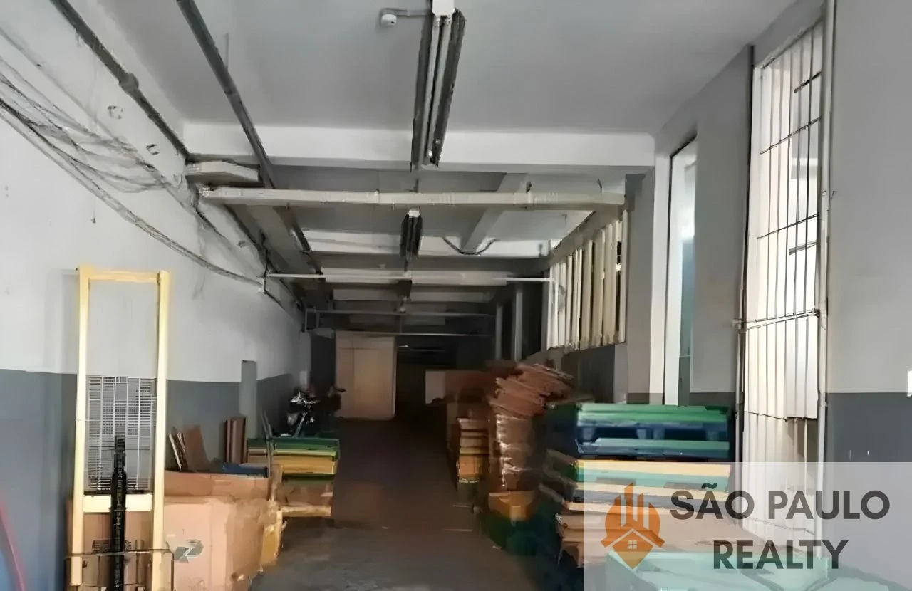 Imóvel Comercial no Cambuci/SP: 6.000 m², 20 Vagas - Pronto para Operação!
