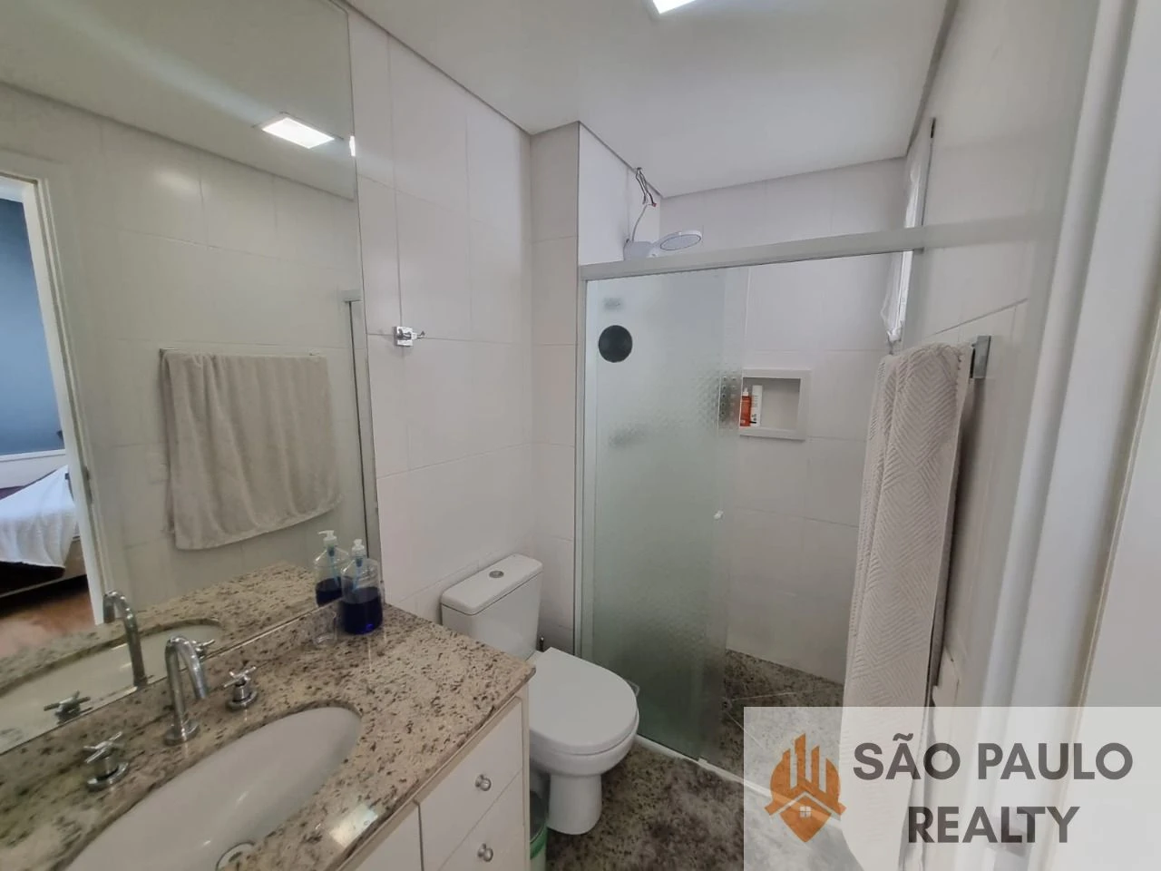 Apartamento 141m², 3 suítes, 3 vagas, varanda gourmet, torre única no Condomínio Plaza Mayor - Anália Franco, Vila Regente Feijó SP