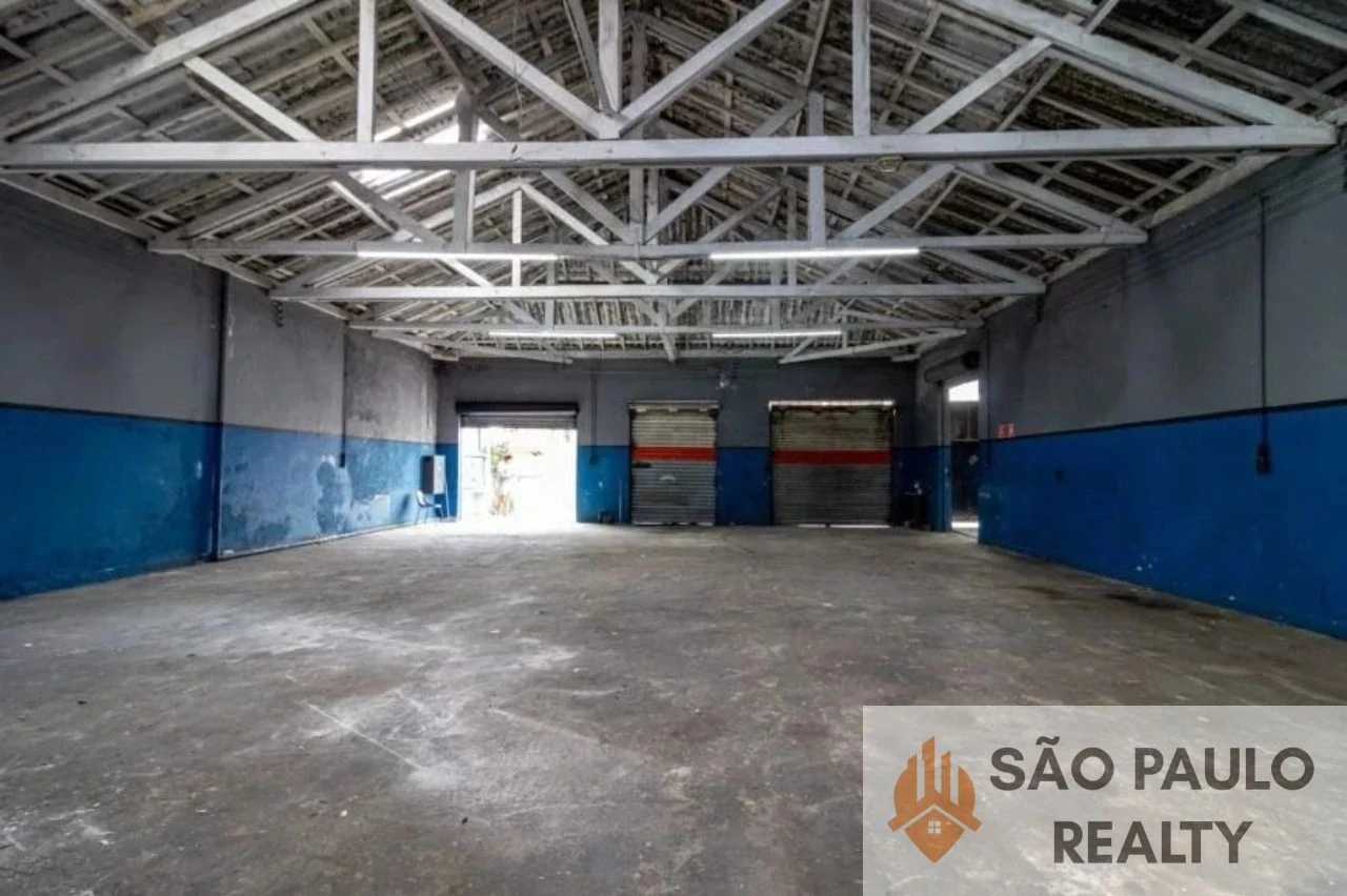 Galpão Comercial 484 m² à Venda no Ipiranga - 6 Vagas, 3 Banheiros e Próximo ao Metrô Sacomã em São Paulo