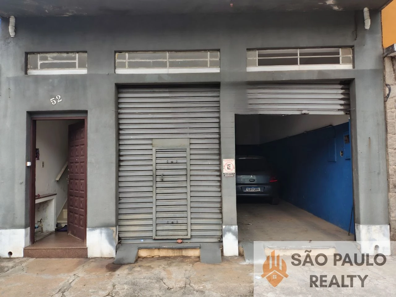 Salão Comercial no Ipiranga - 50m² com 1 banheiro e piso cerâmico. Ideal para loja, escritório ou serviços.