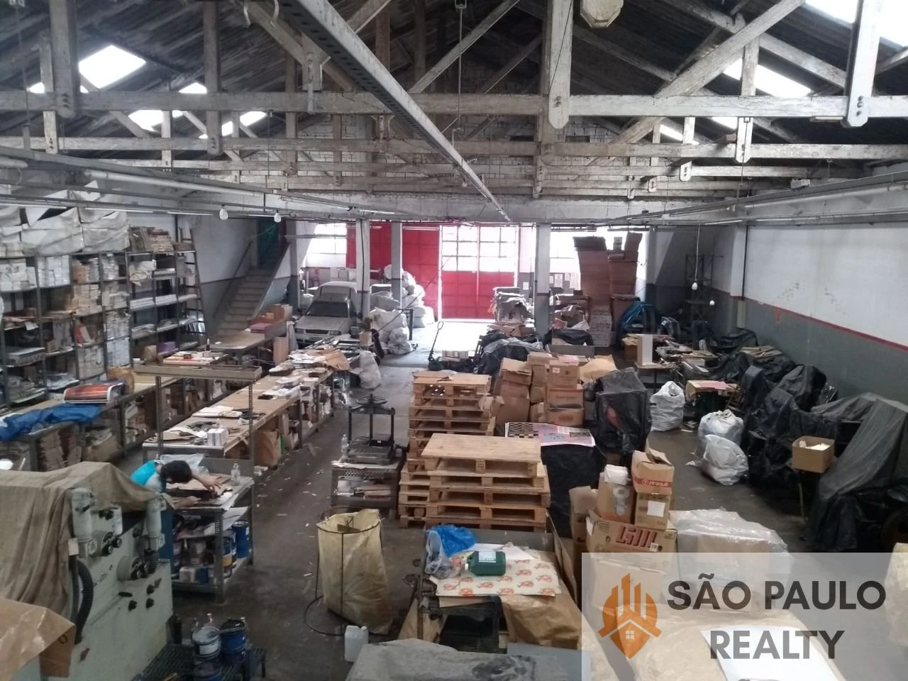 Prédio Comercial à Venda na Mooca - 2 Salas, 5 Banheiros, 7 Vagas de Garagem, 480m² - Oportunidade Única de Investimento!