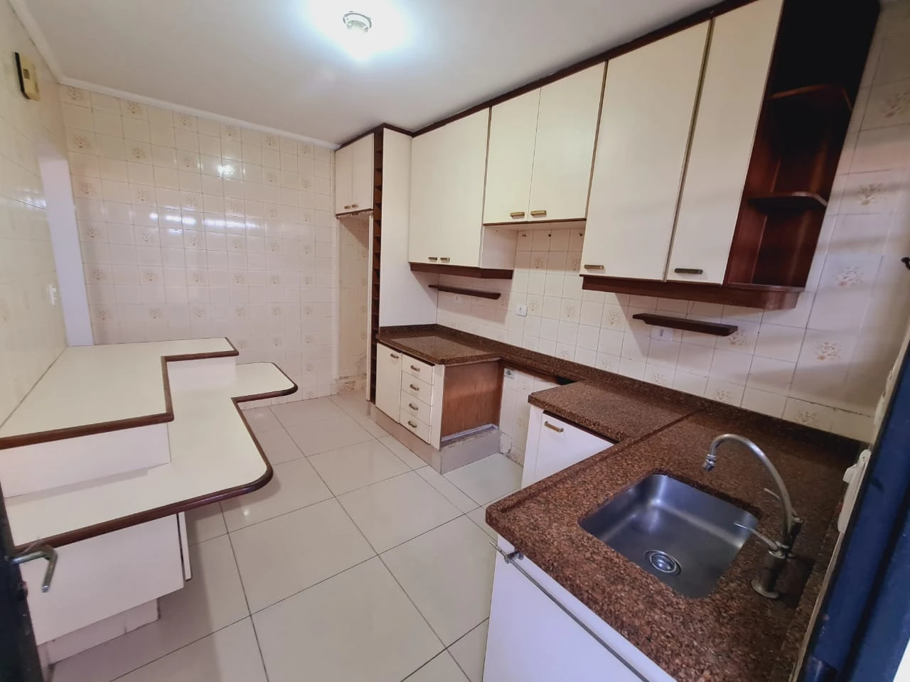 aluguel Casa em Interlagos, 02 quartos 02 vagas, Jardim Primavera, Estação de trem