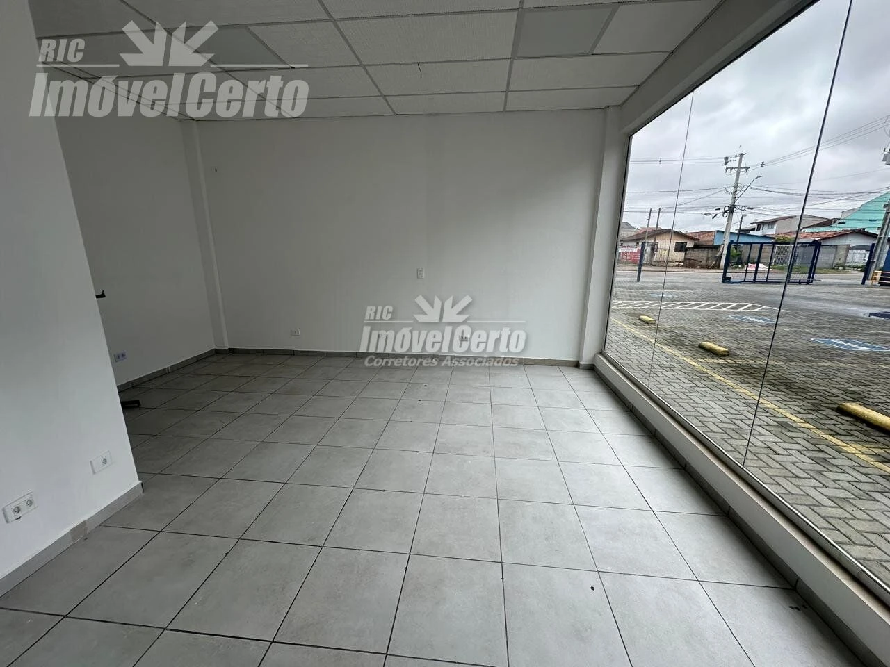 Loja 54 m2 proximo ao Itaú