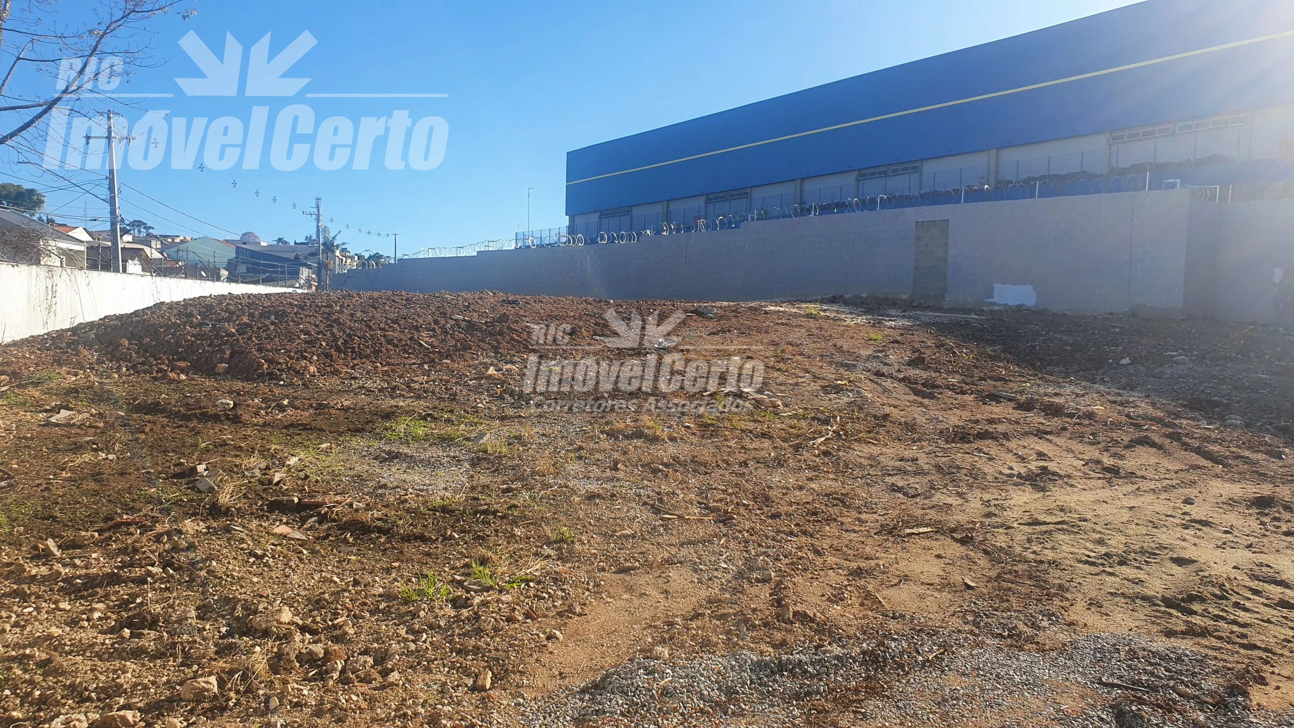 Locação terreno comercial no bairro