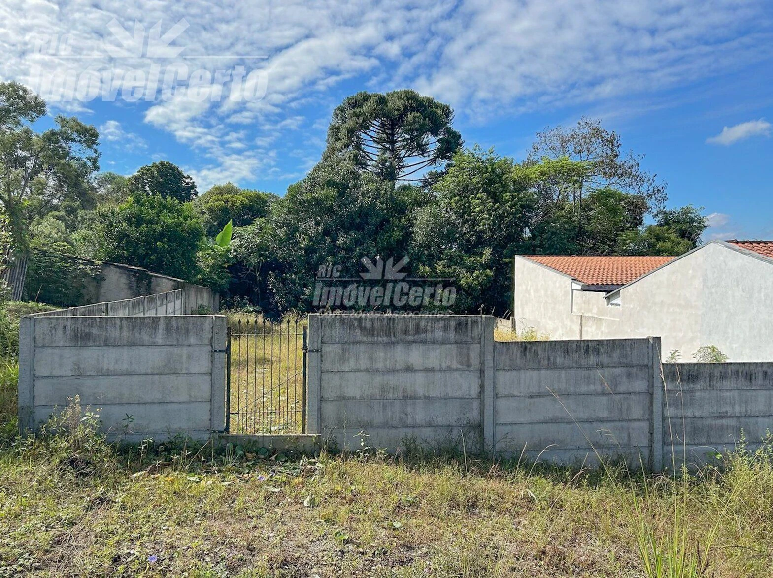 Terreno regularizado de 569 m² no Vila Faty em São