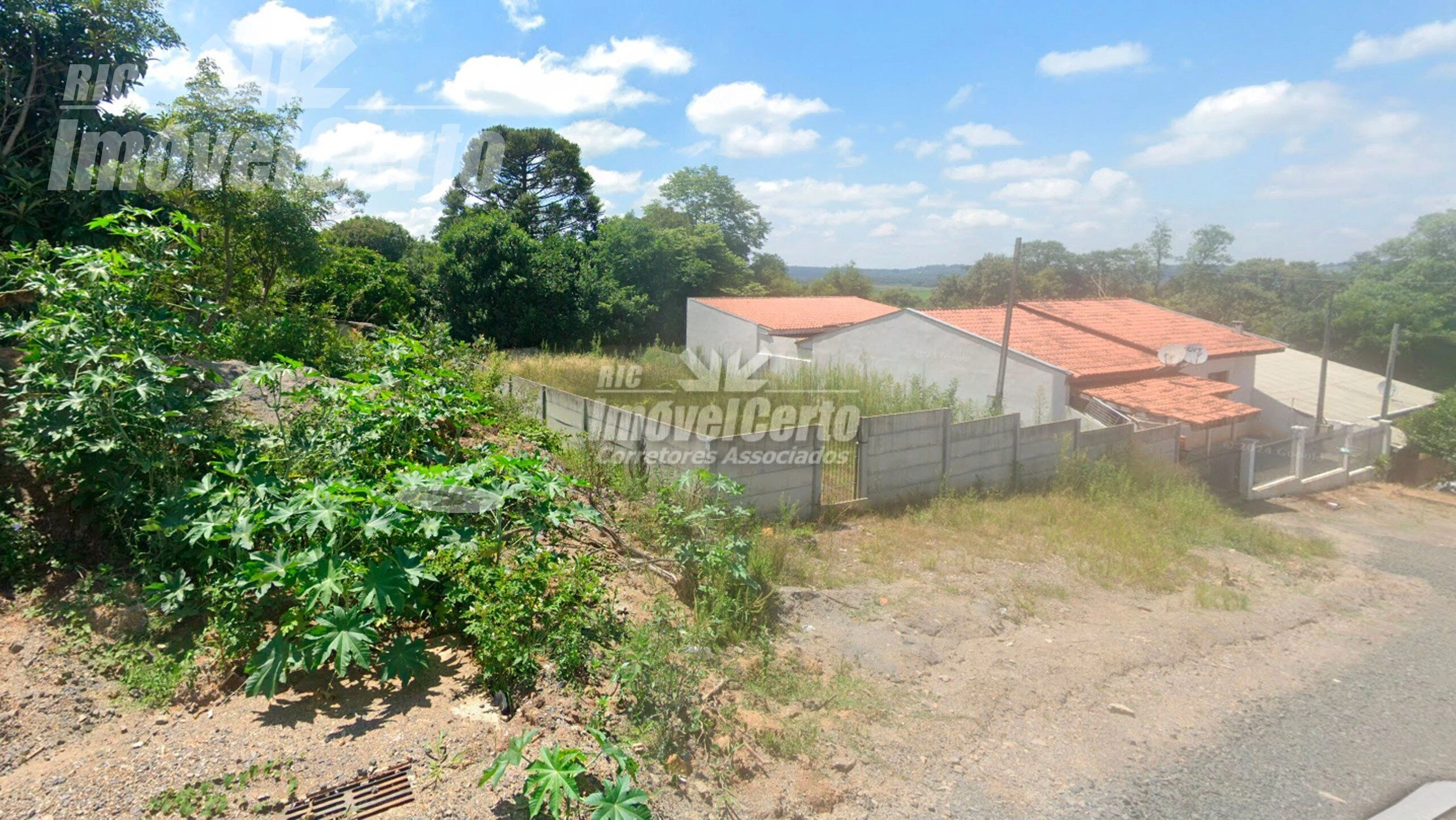 Terreno regularizado de 569 m² no Vila Faty em São