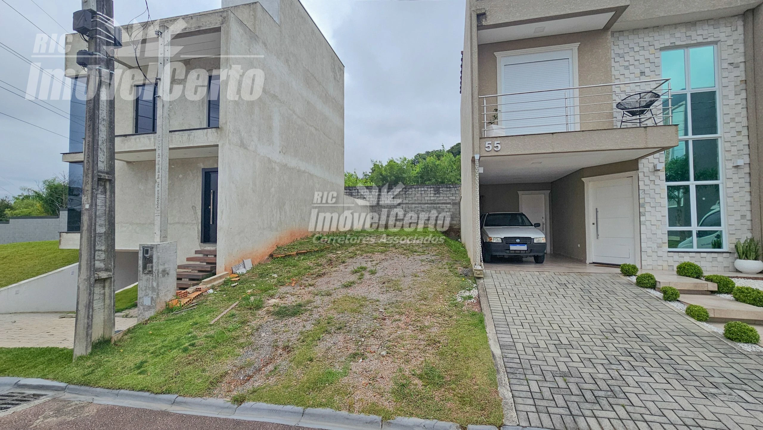 Terreno de 98 m² no condomínio fechado Jadim Diamo