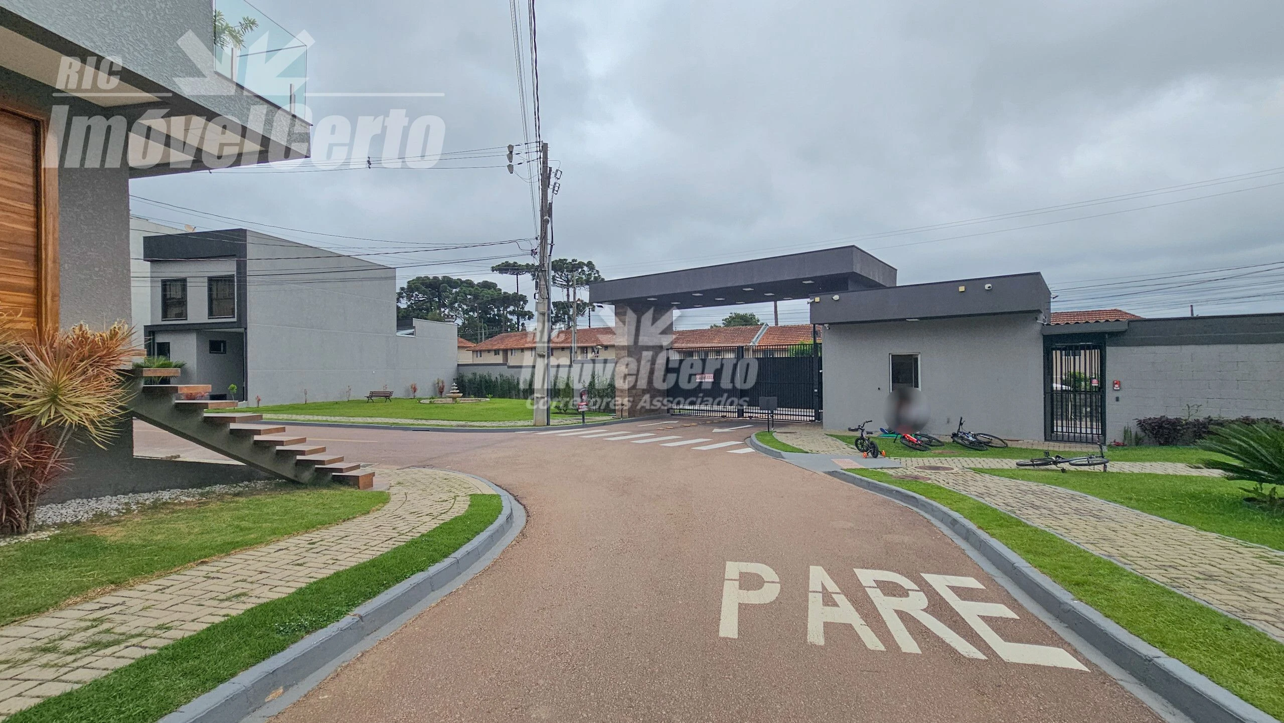 Terreno de 98 m² no condomínio fechado Jadim Diamo