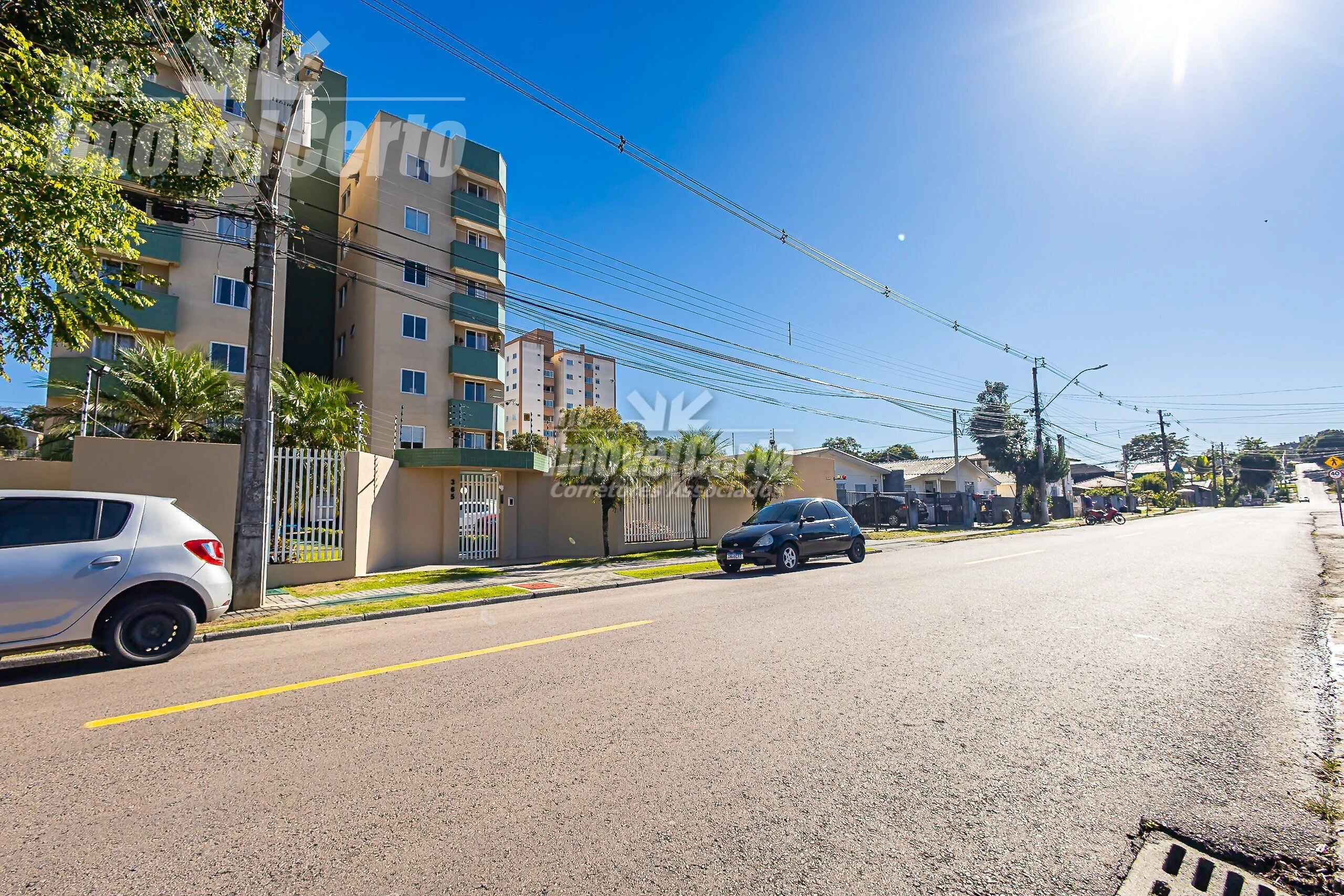 <br> APARTAMENTO À VENDA DESOCUPADO E REFORMADO S