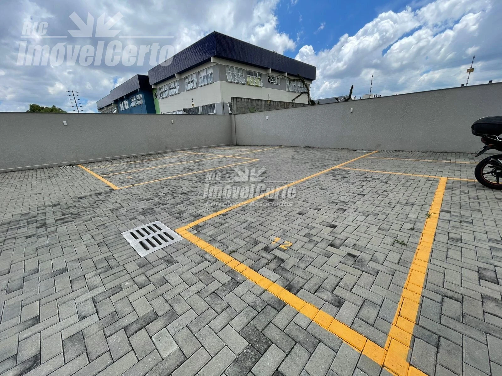 Miniatura 8