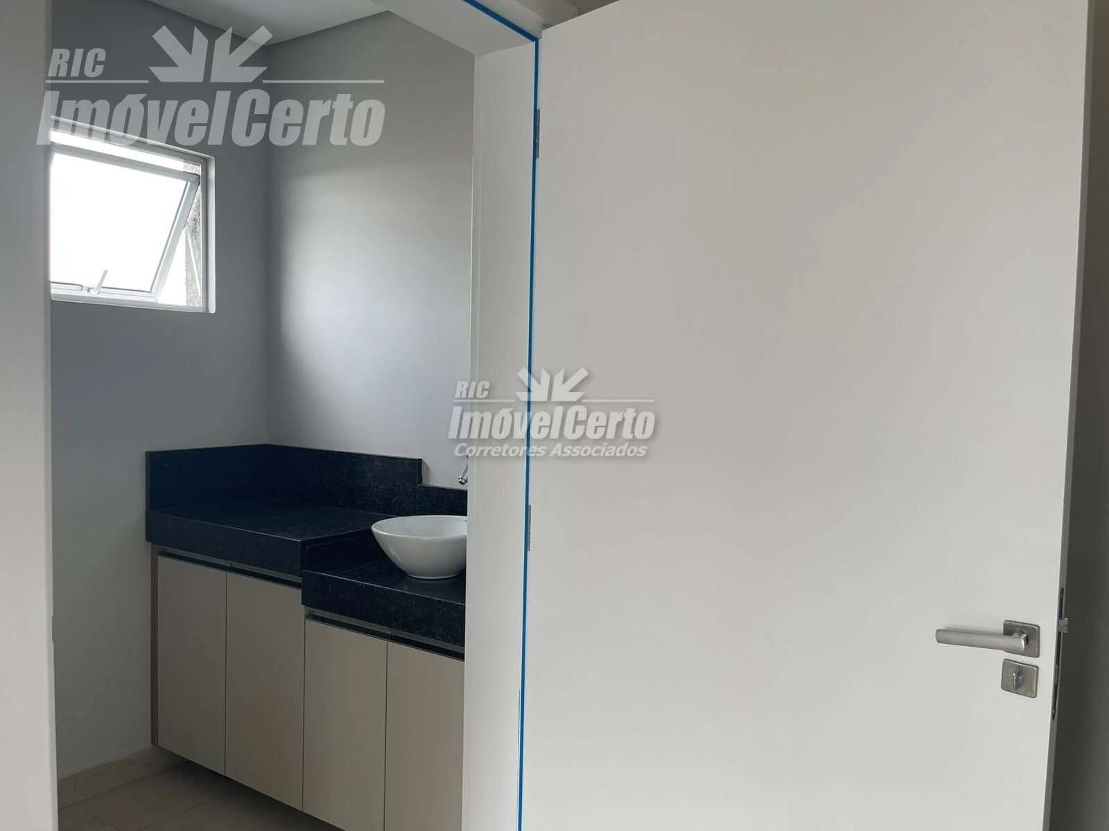 Miniatura 10