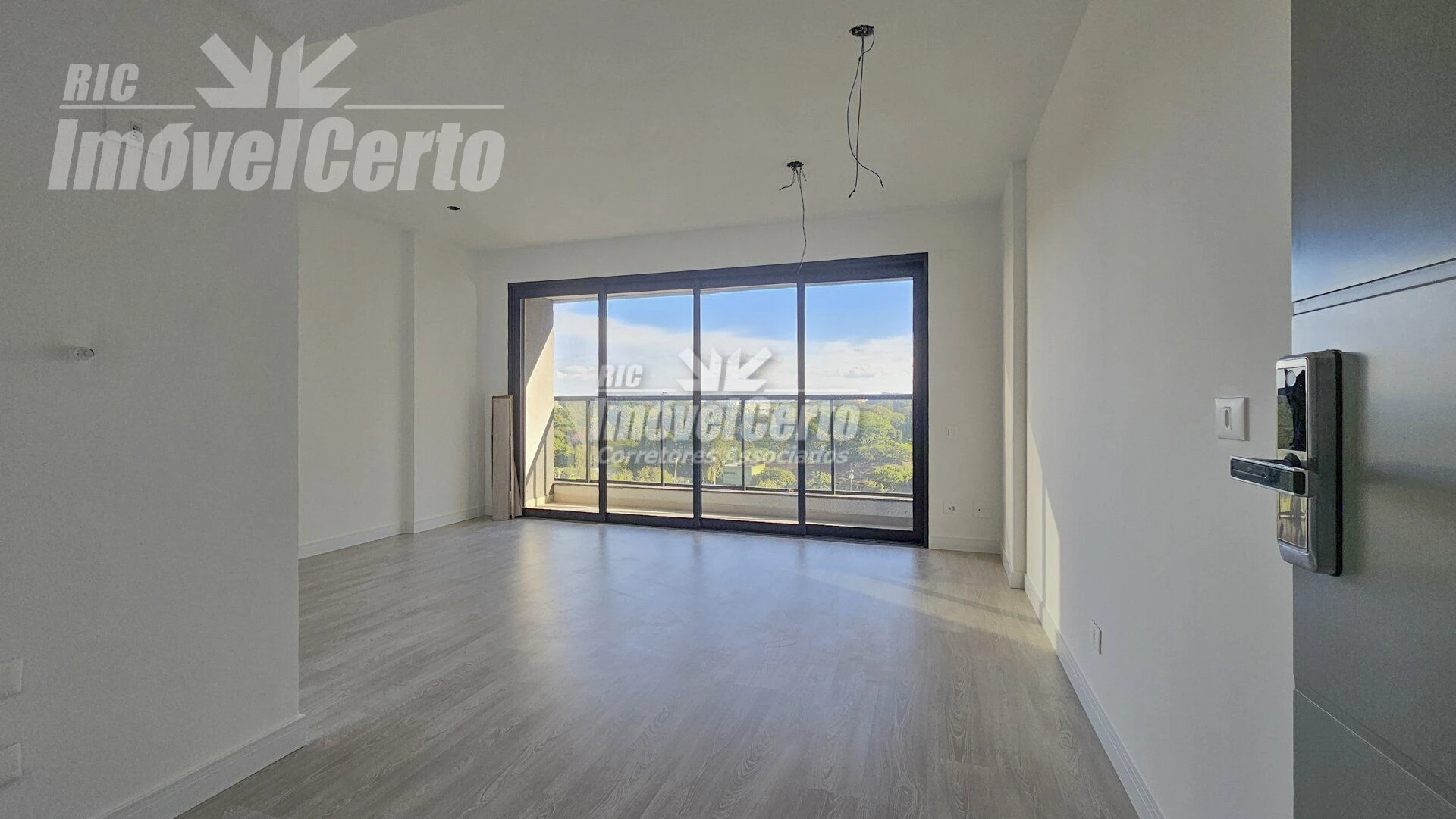 Studio de 33 m² com sacada e vista para o Jardim B