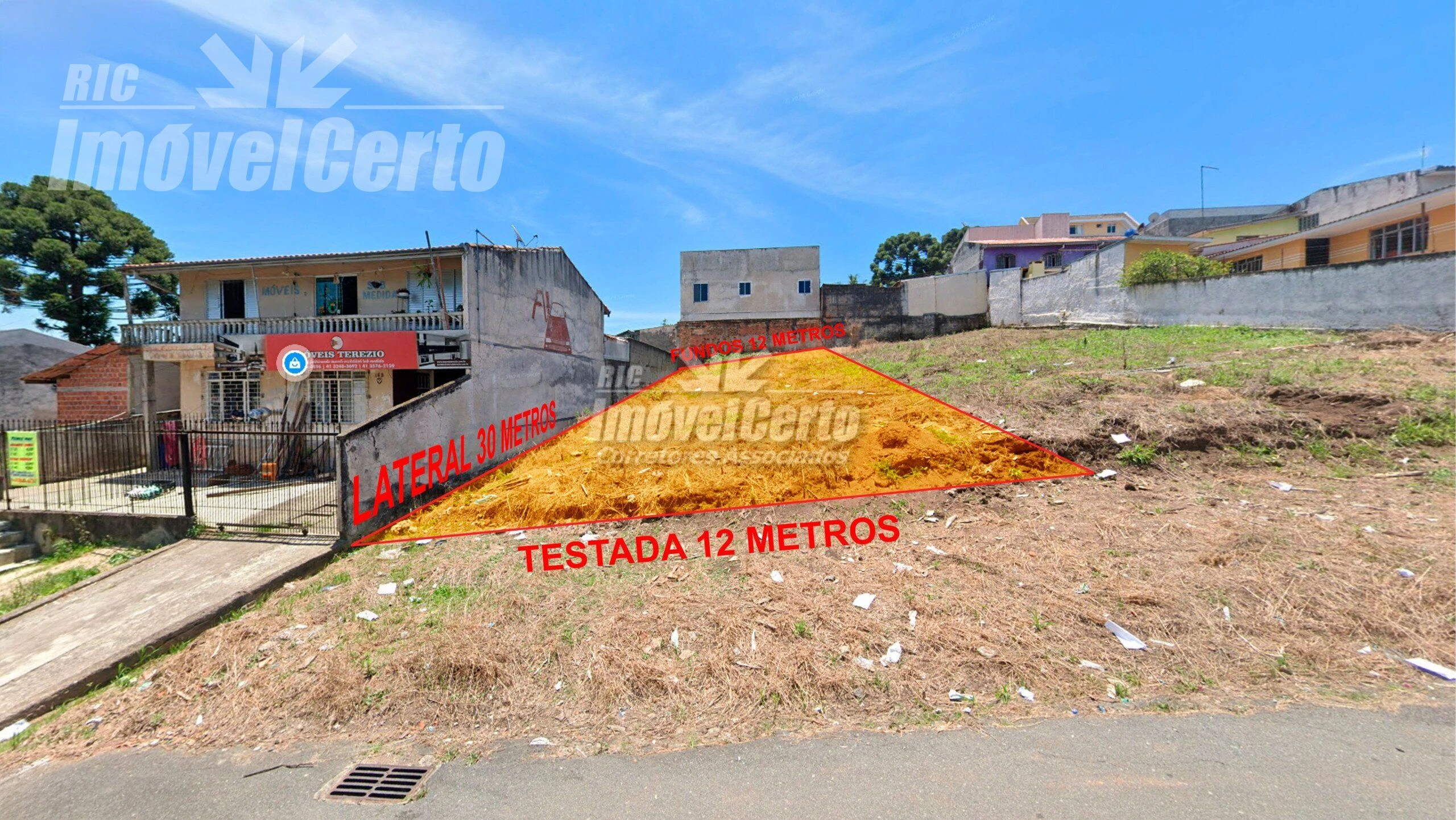 Terreno ZR2 com 360 m² na Rua Frederico Peter no P