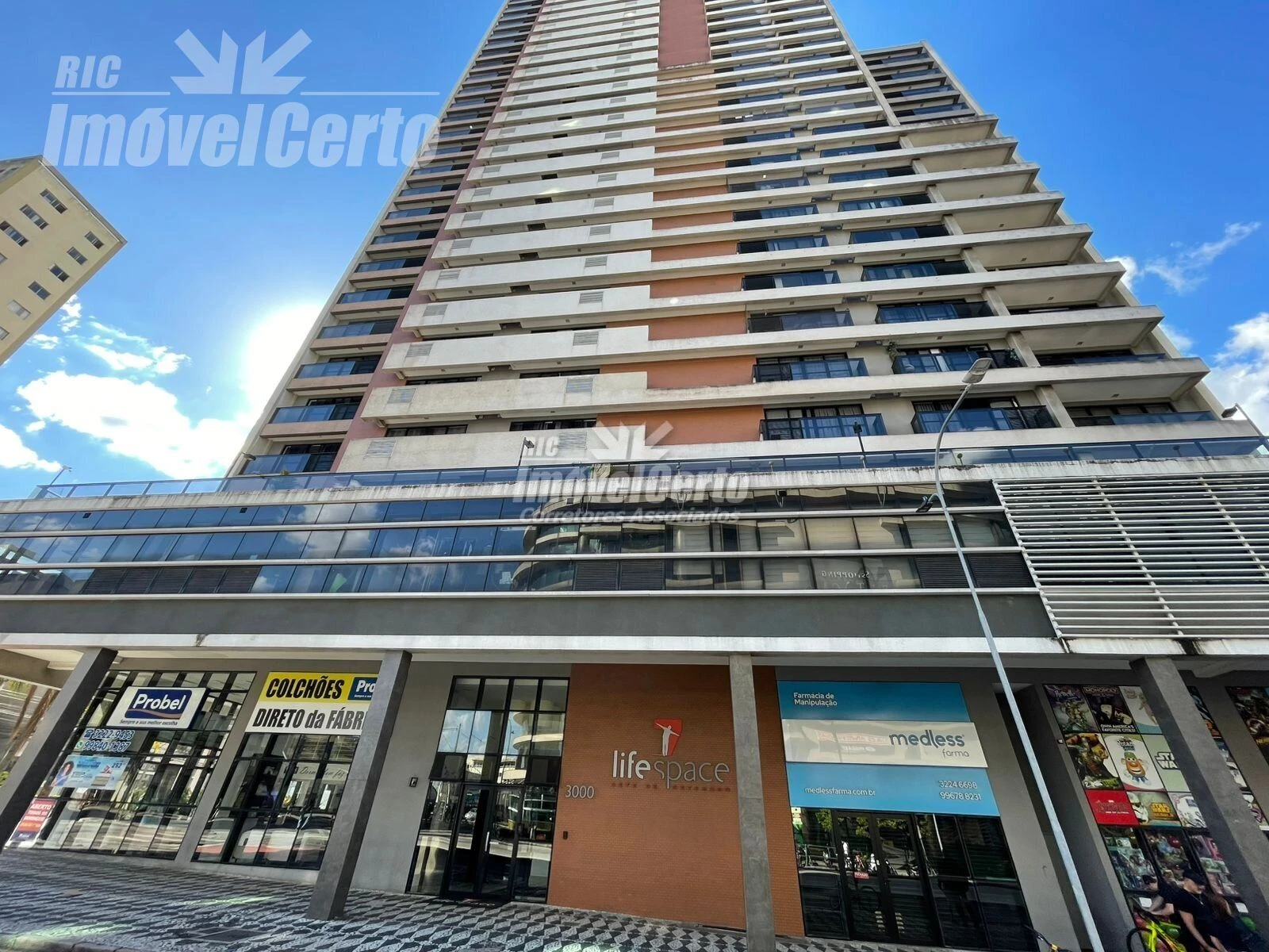 Apartamento compacto e mobiliado – excelente opção