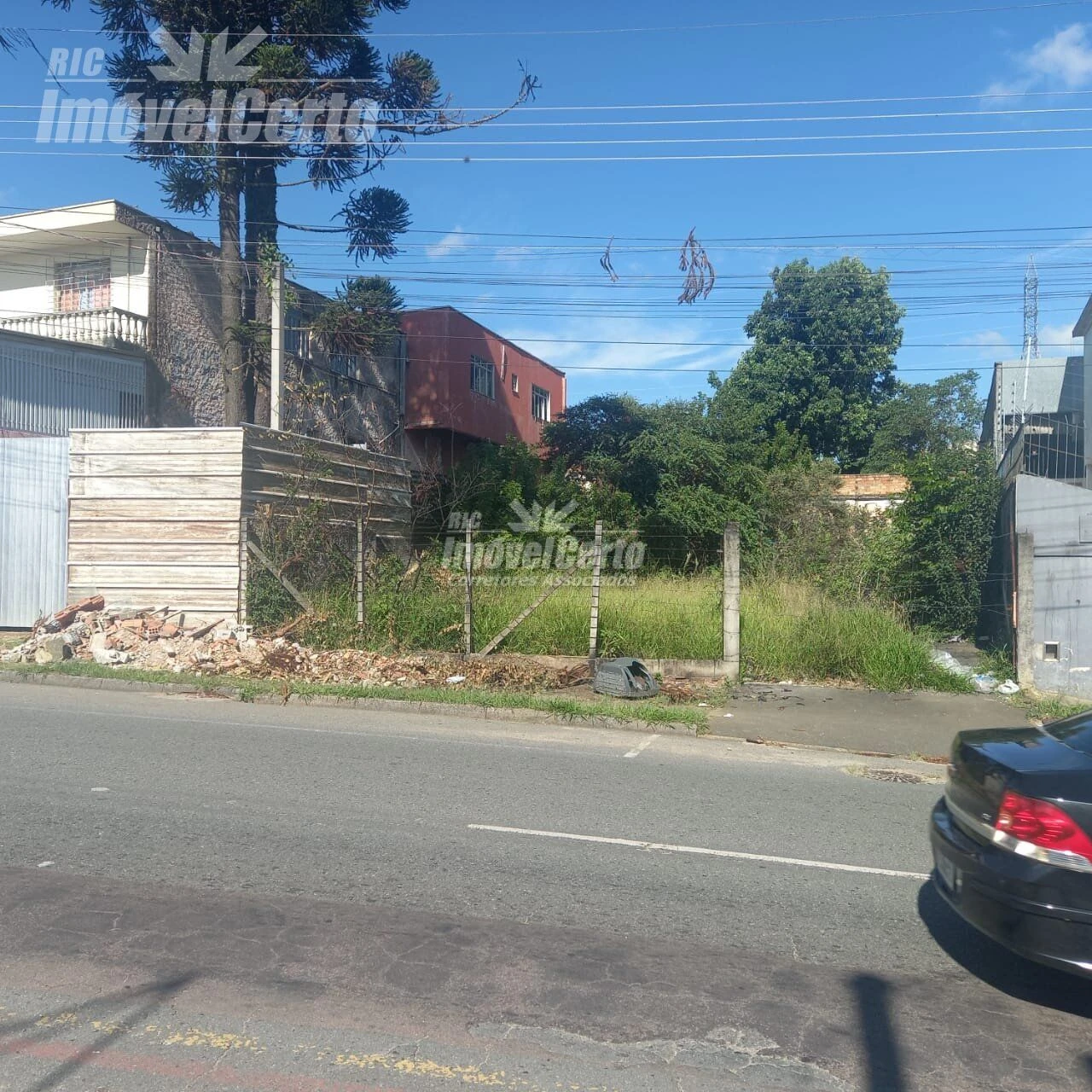 Terreno comercial Pinheirinho