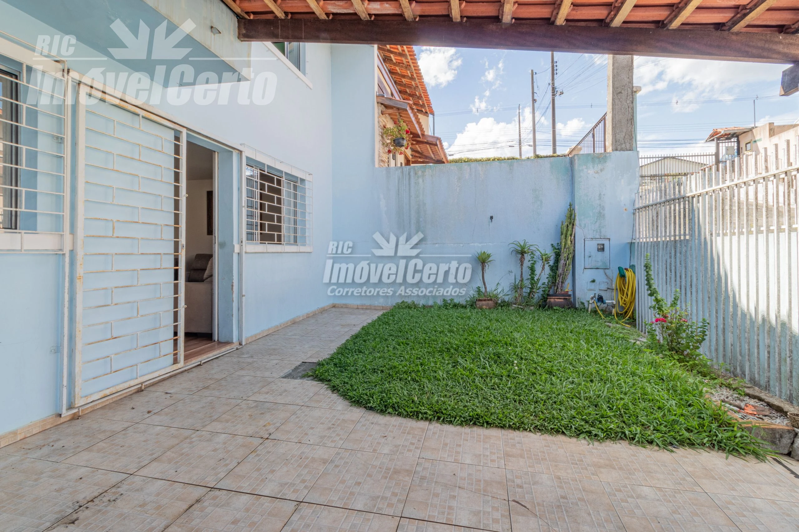 Sobrado à venda, 100 m² por R$ 470.000,00 - Bairro