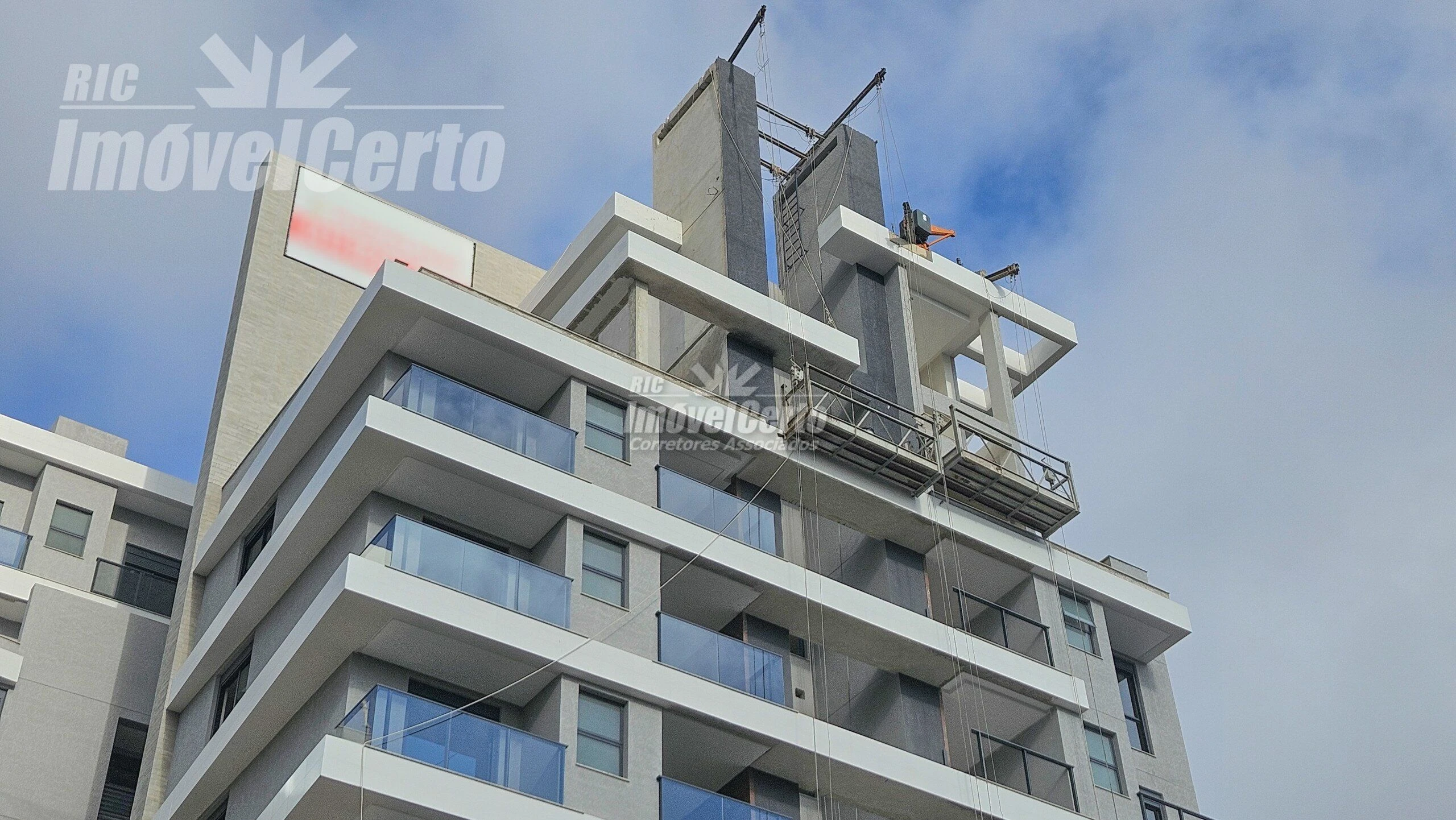 Cobertura duplex estilo penthouse com 3 suítes 3 v