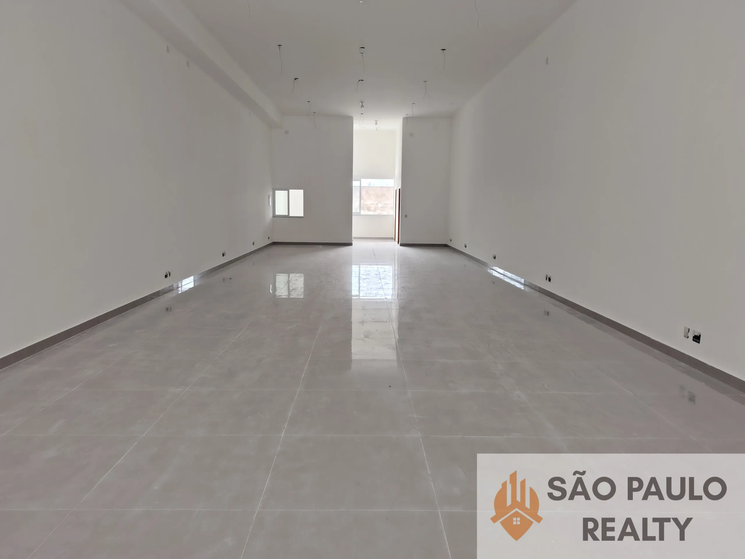 Galpão / Salão Comercial 380m² Locação Ipiranga