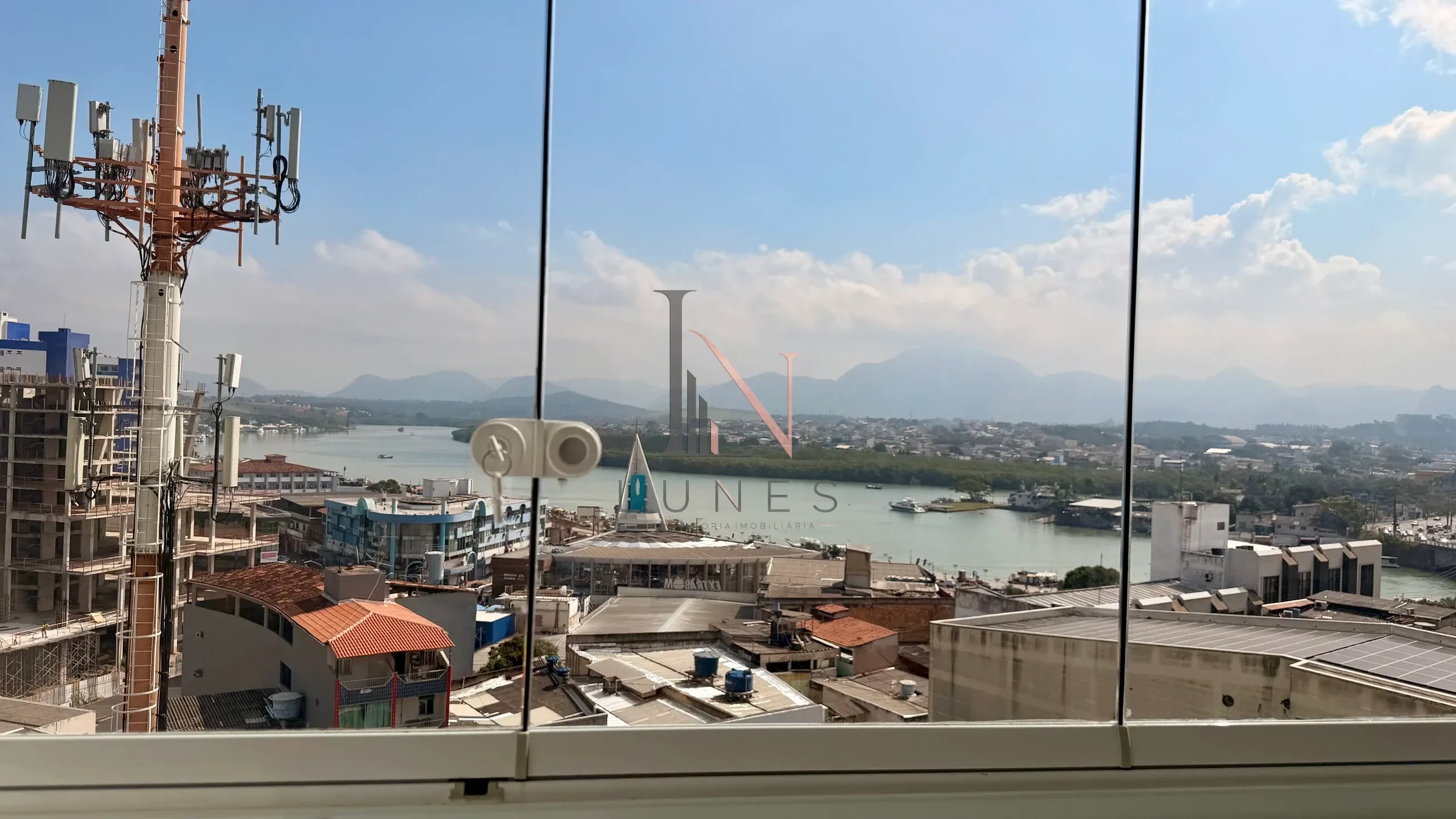 Apartamento com Vista para o Canal