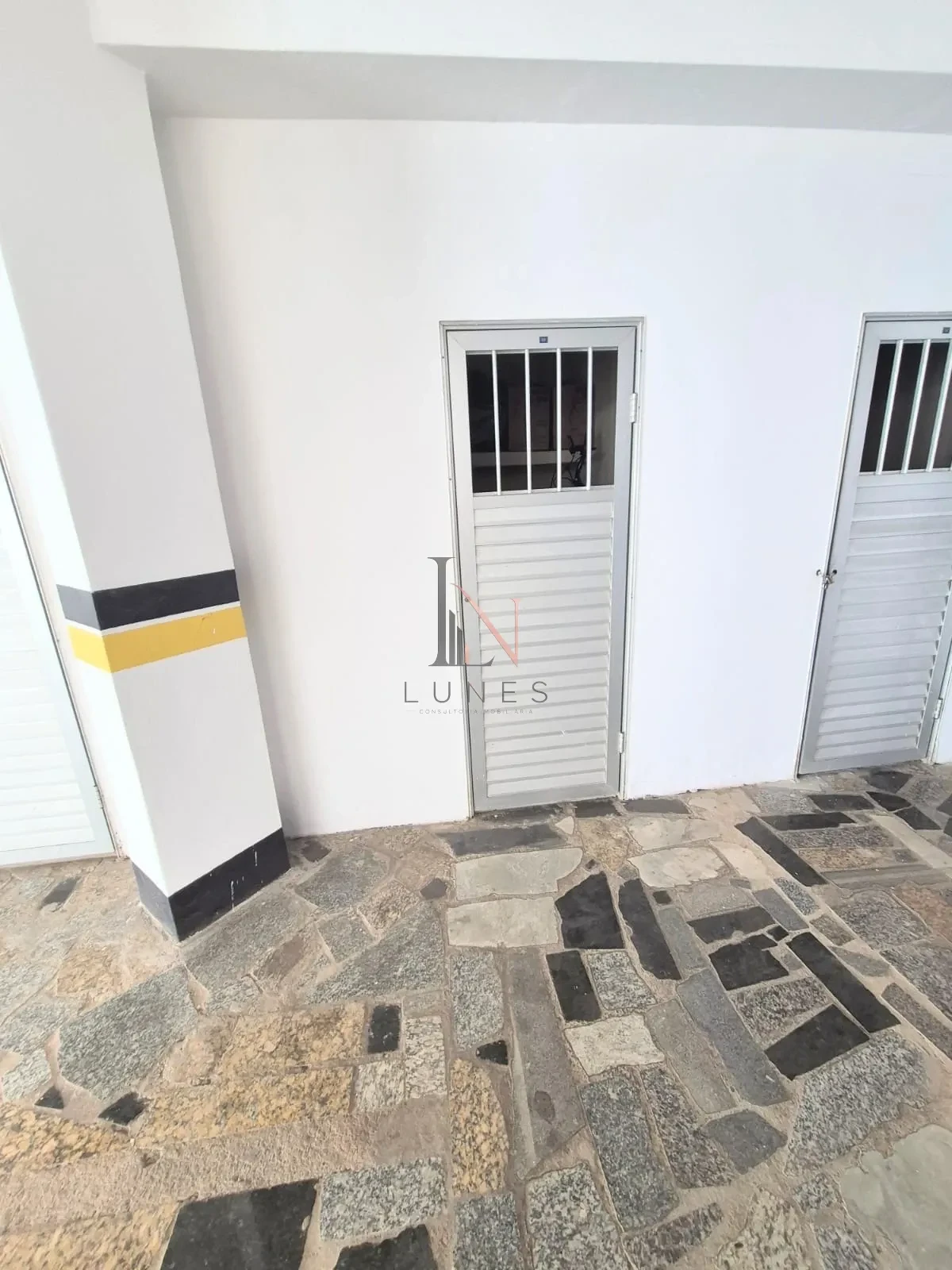 Apartamento na Avenida Praiana