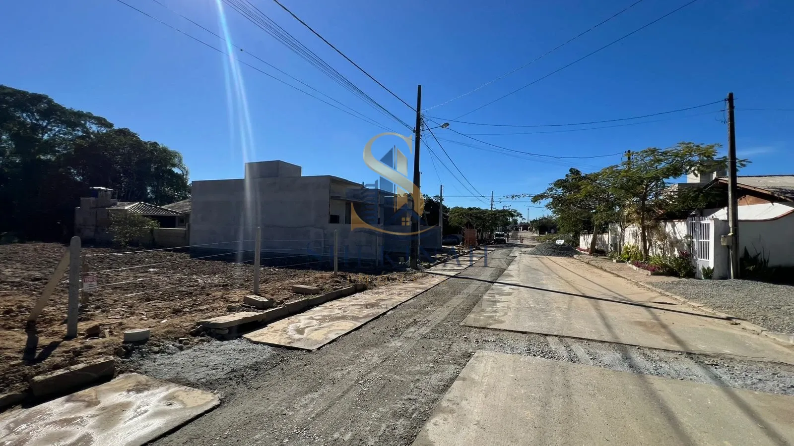 LOTE EM ITAJUBÁ RUA PAVIMENTADA E ATERRADO