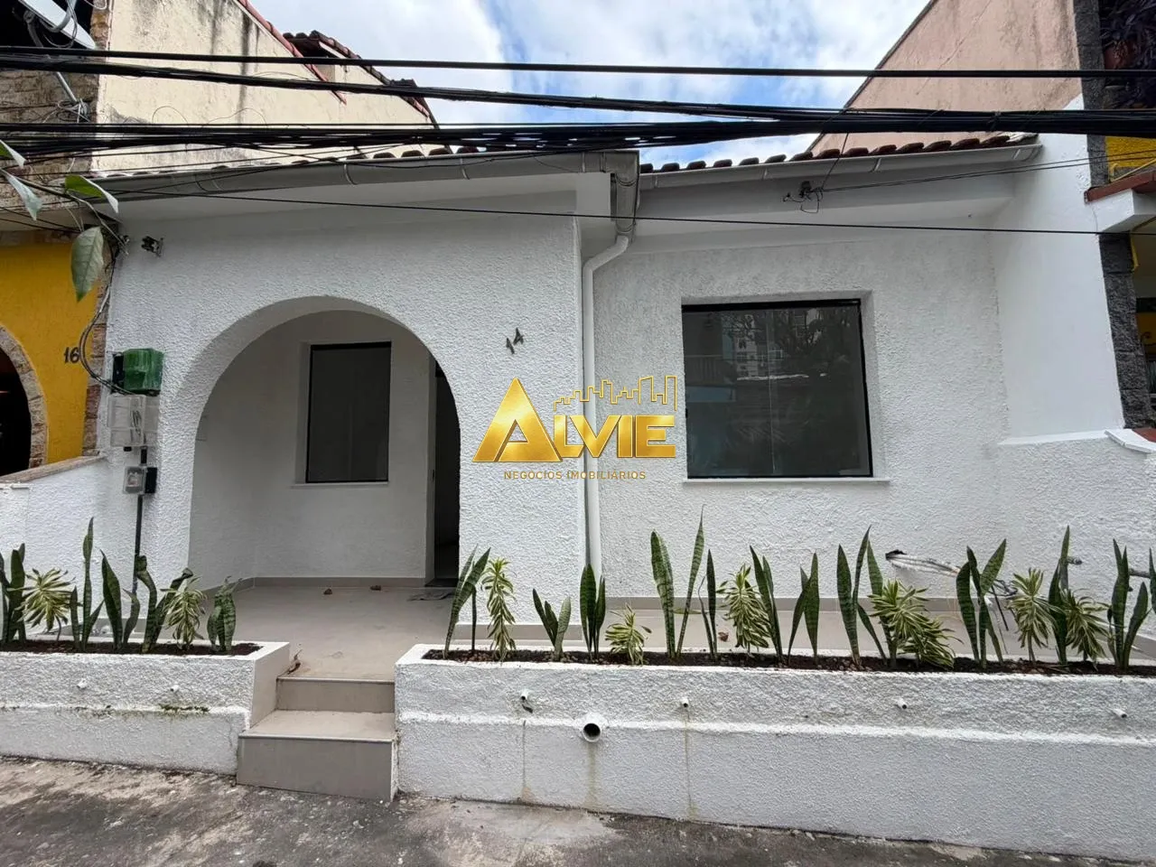 Casa de Vila Totalmente Reformada | 66 m²