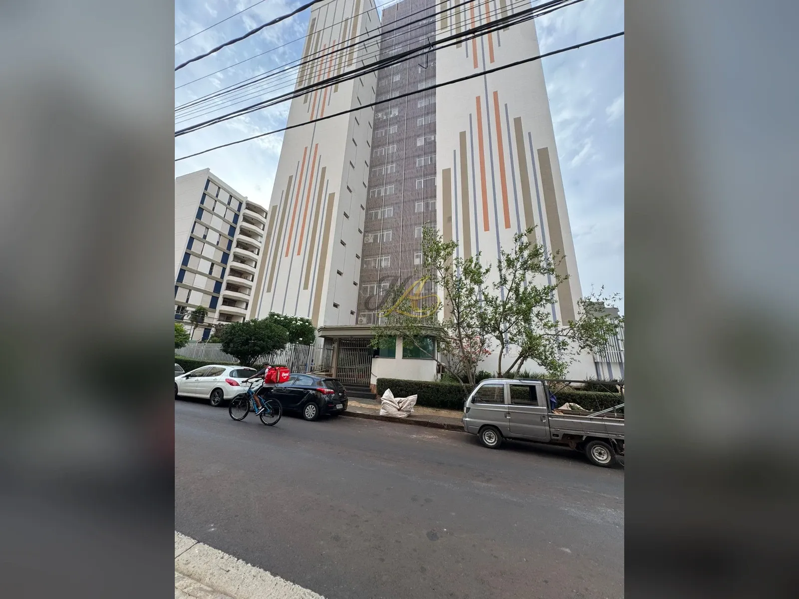 Apartamento de 134 m² com 3 dormitórios, sacada e andar alto à venda | Centro
