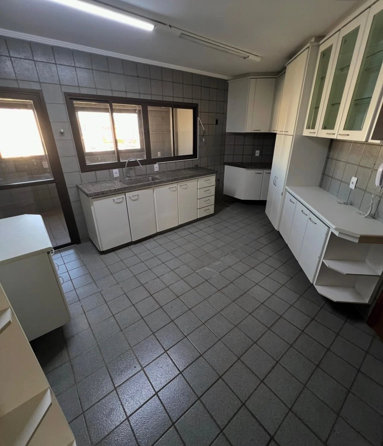 Vende-se apartamento no Boa Vista