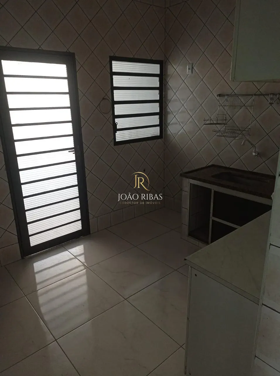 Apartamento Térreo à Venda no Parque dos Bandeirantes | 3 Quartos | 75 m²