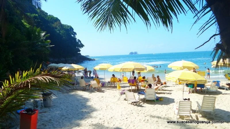 Apartamento no Condomínio Sorocotuba, Guarujá — 3 Dormitórios, 168 m², Vista para a Natureza e Lazer Completo