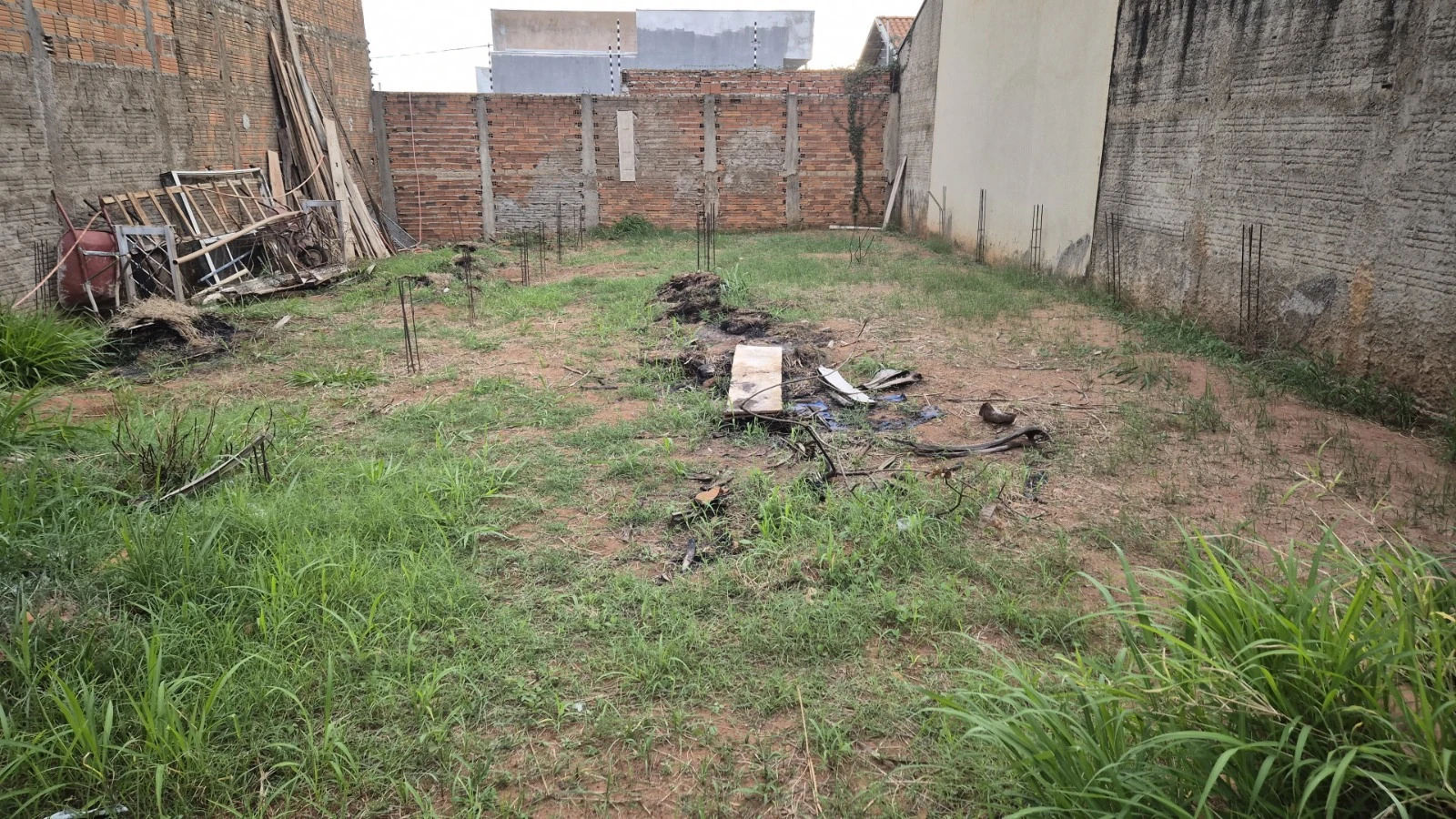 Vende-se terreno Setvalley