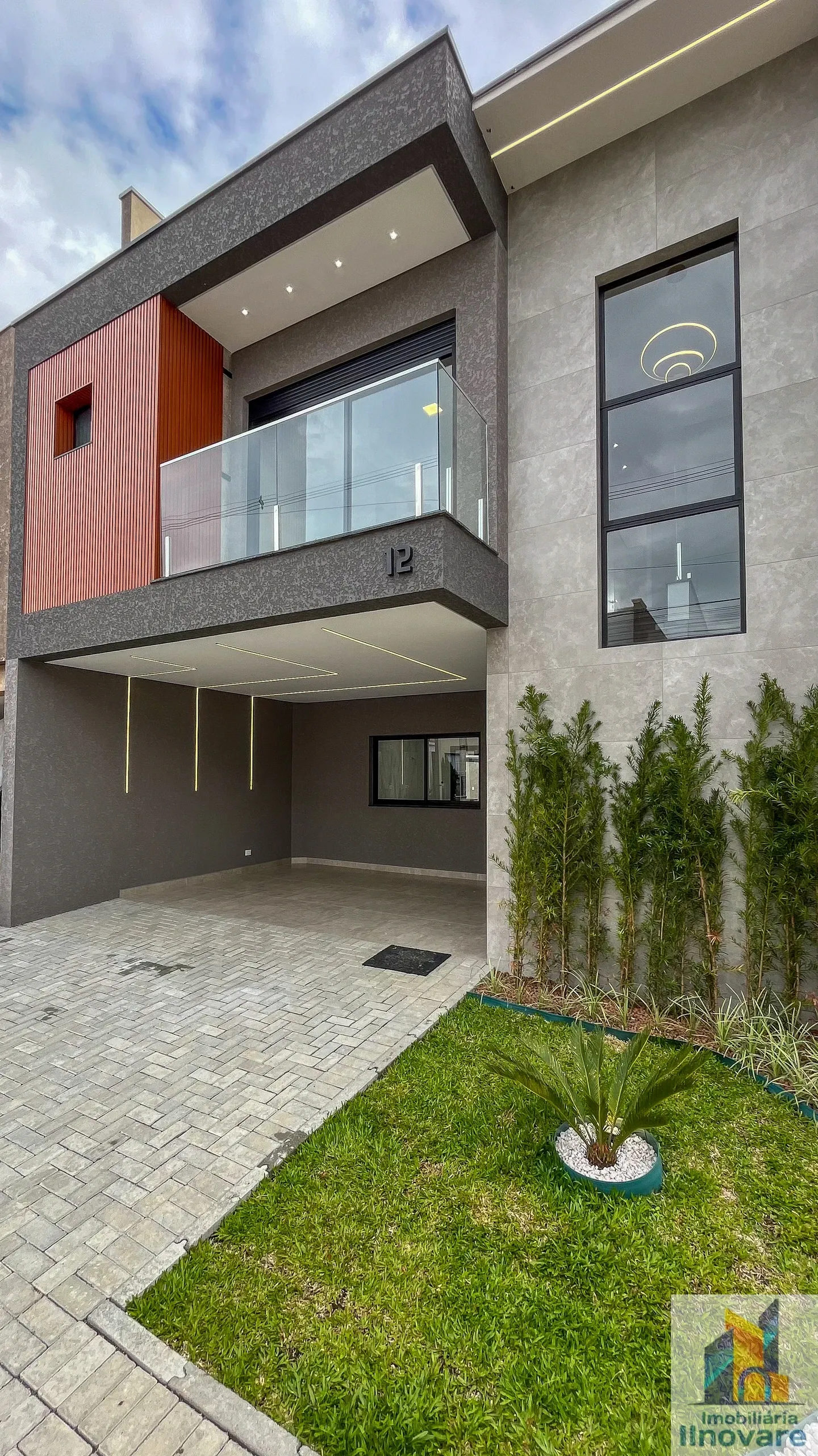CASA 03 DORMITÓRIOS EM SÃO JOSÉ DOS PINHAIS