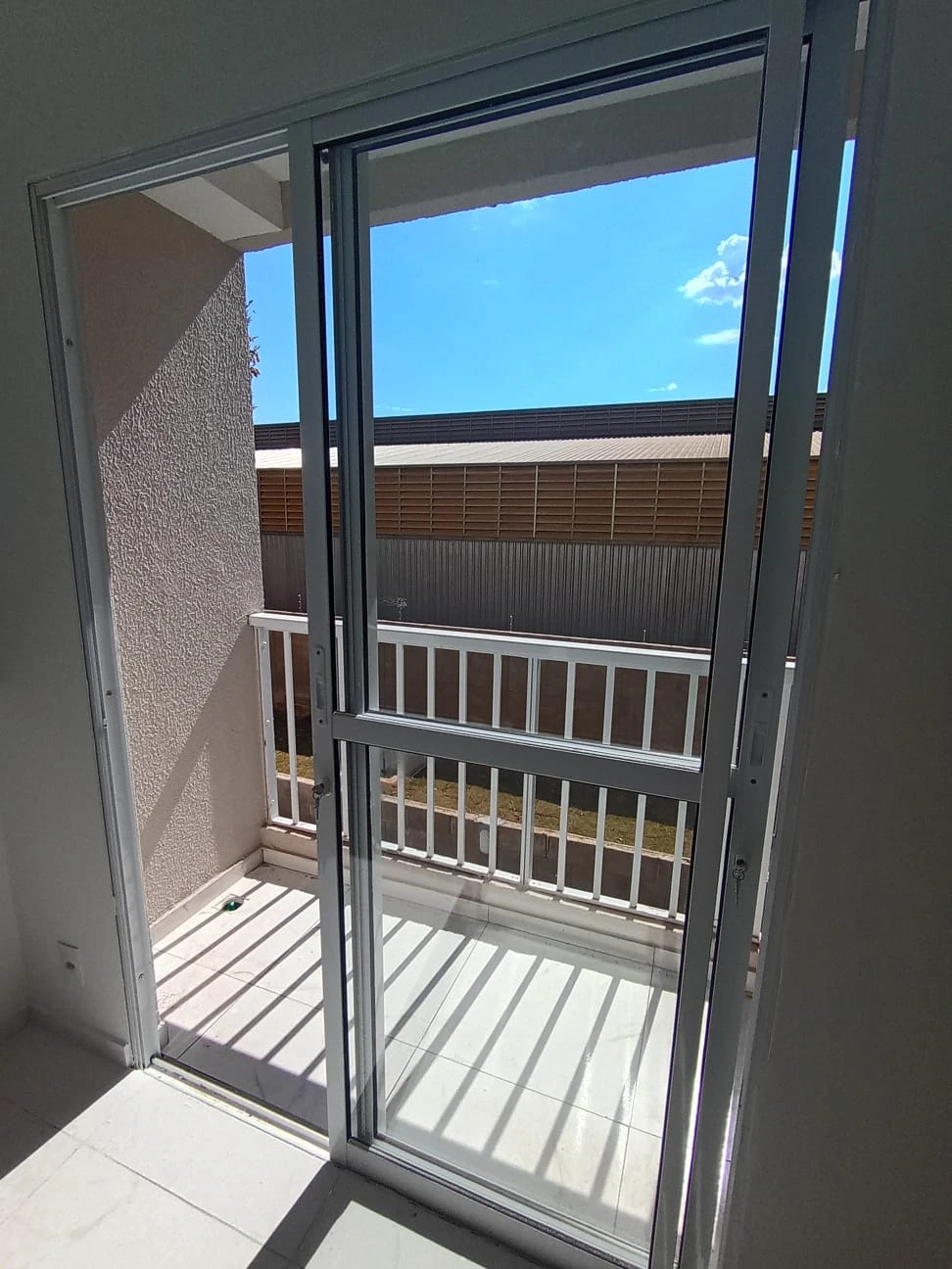 Aluga-se apartamento Residencial Marsala