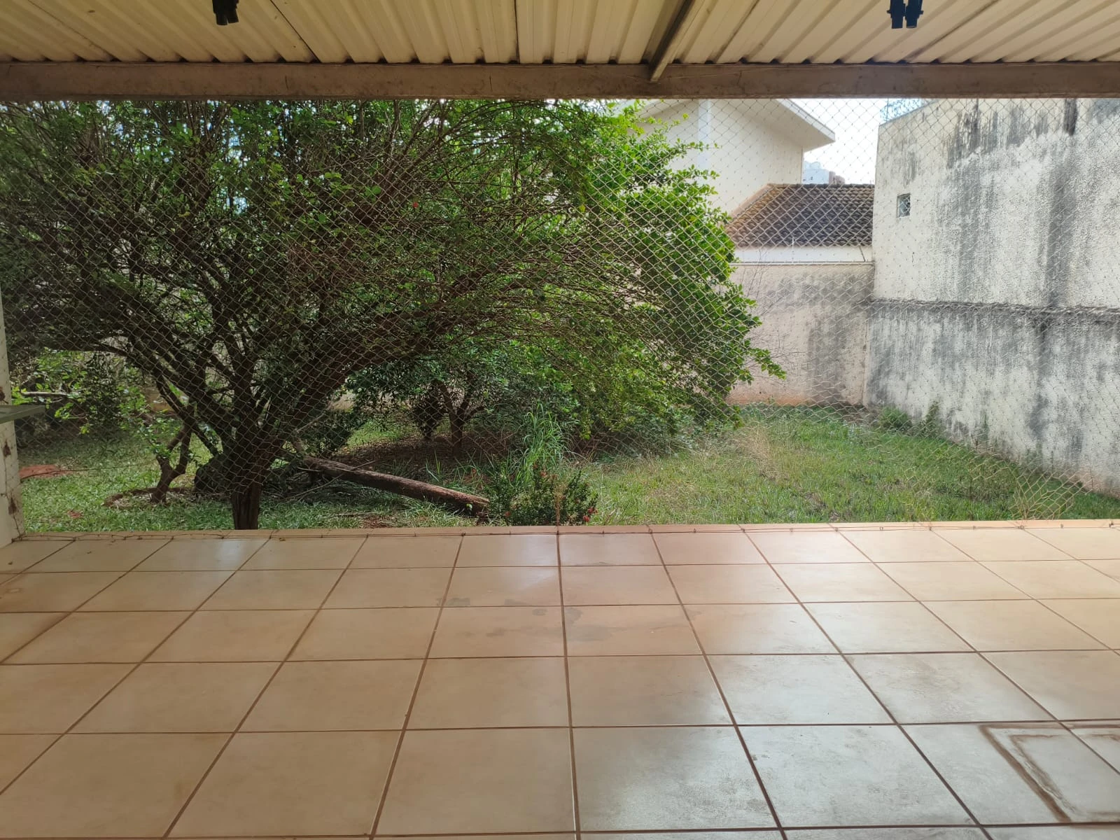 Aluga-se casa no Mansour Daud