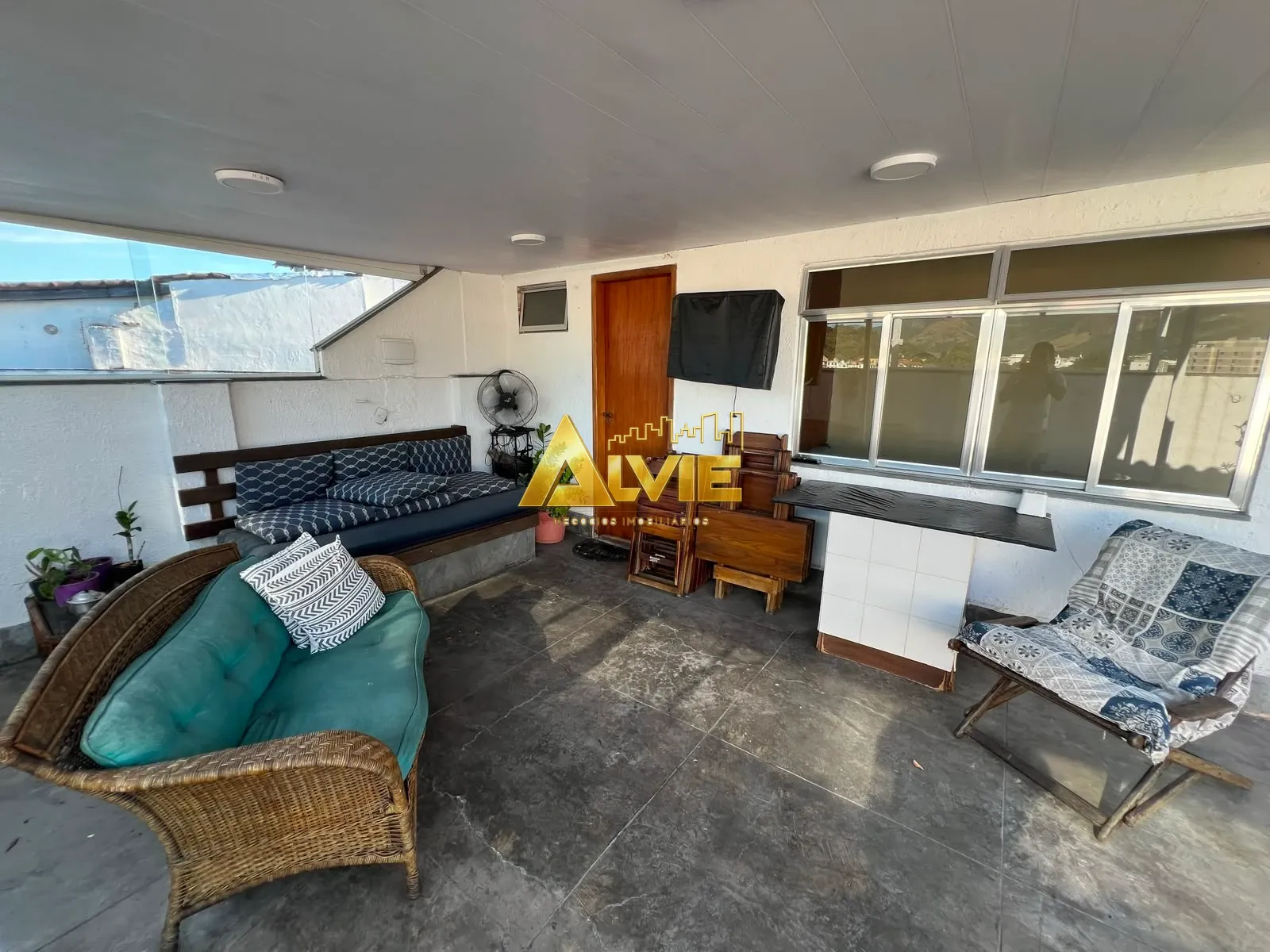  COBERTURA DUPLEX PARA LOCAÇÃO — FREGUESIA
